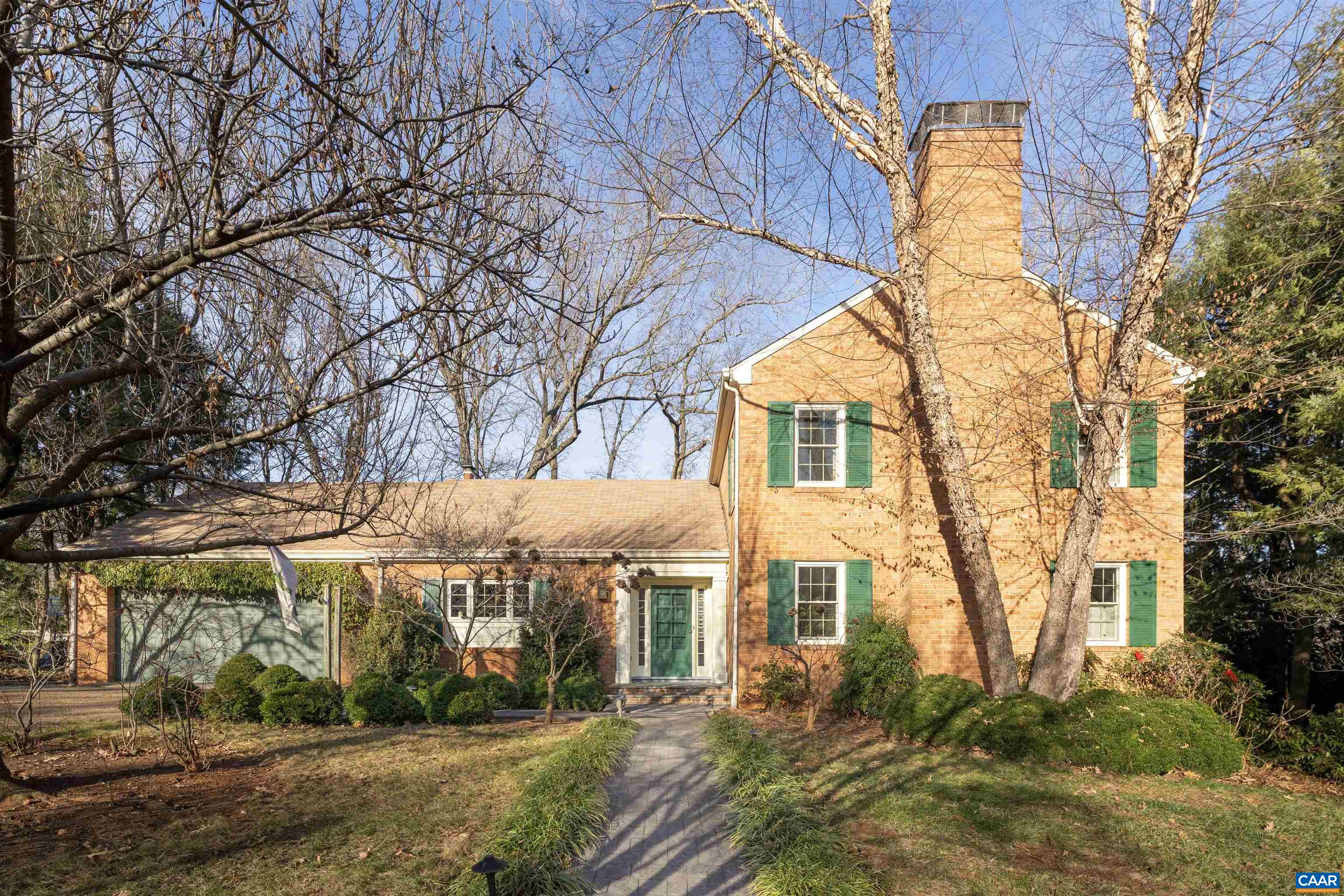 1413 FOXBROOK LN exterior