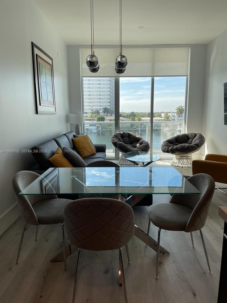 Eloquence On The Bay Cond