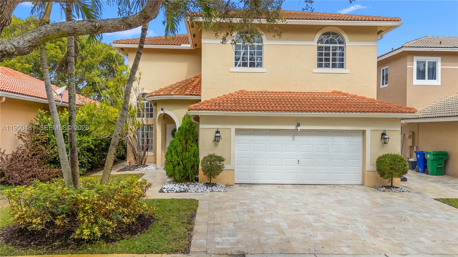 Pod 13 At Monarch Lakes