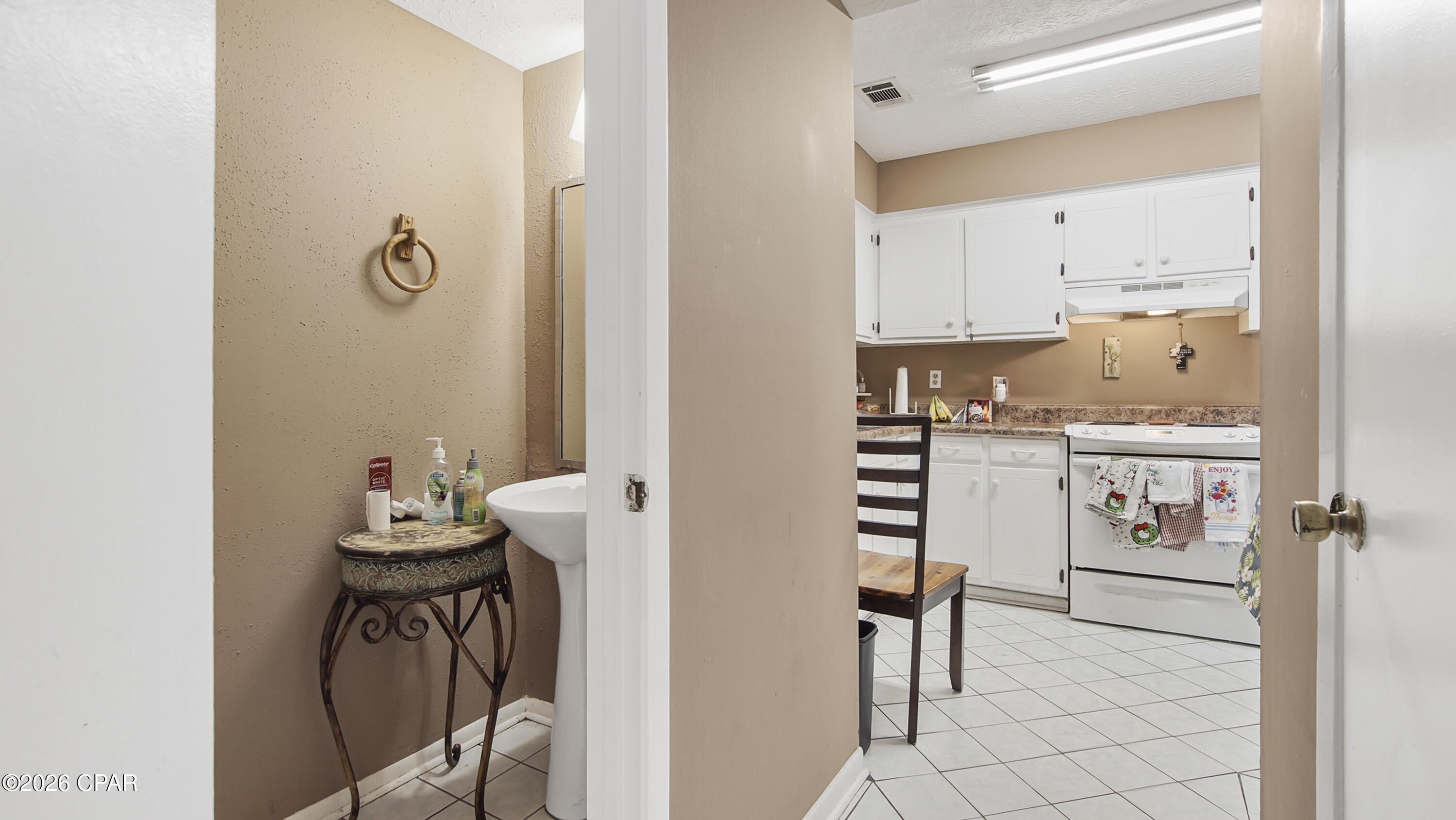 Image 4 For 3902 Solano Road