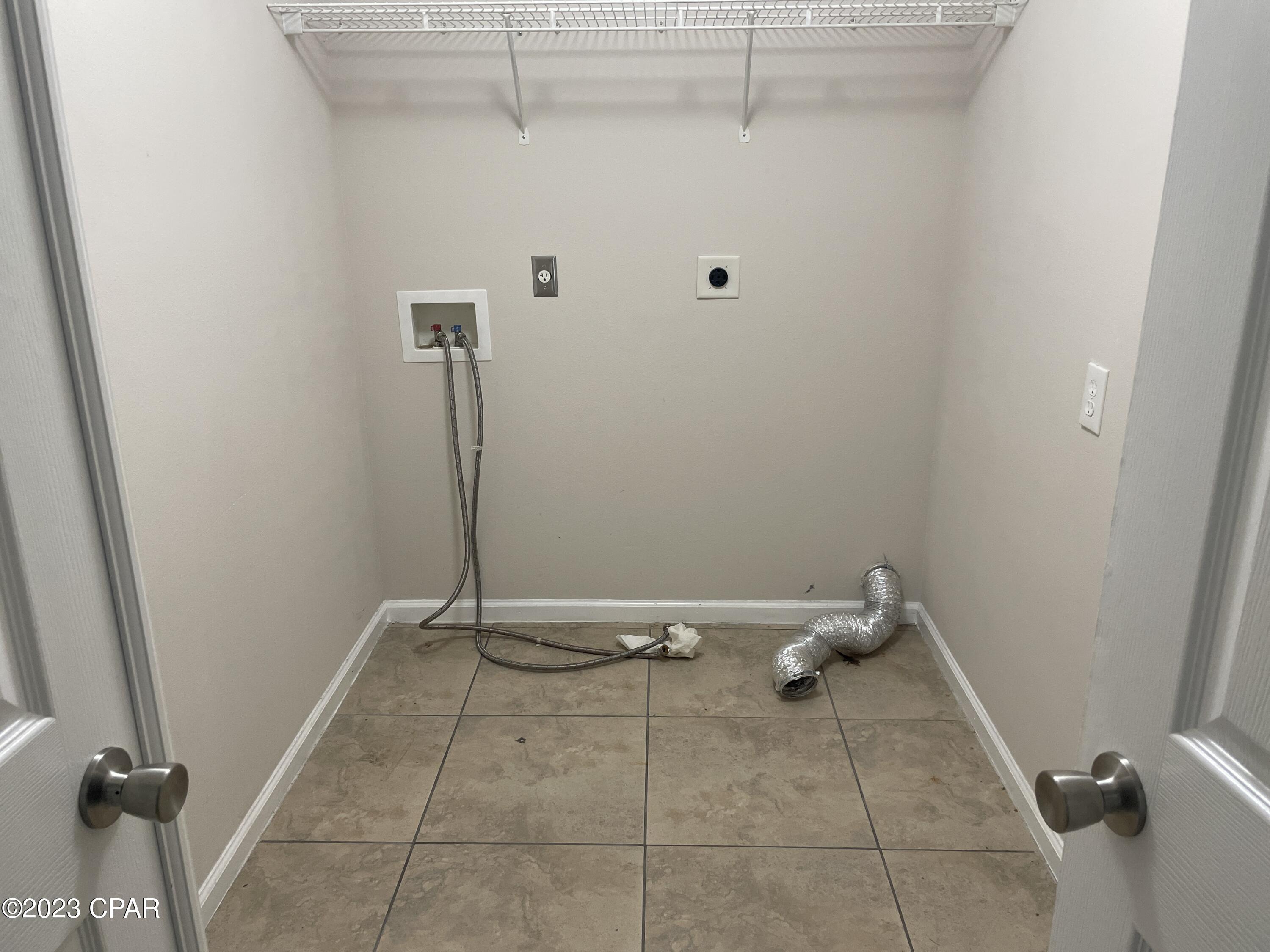 Image 14 For 241 Hannover Circle