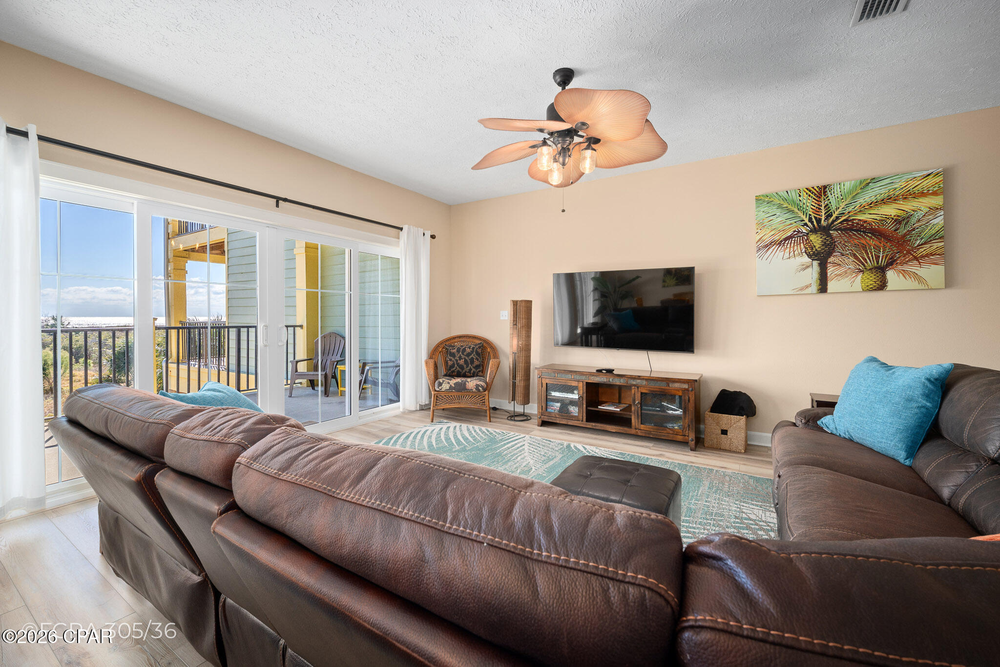 Image 10 For 197 Cape Pointe Drive B1