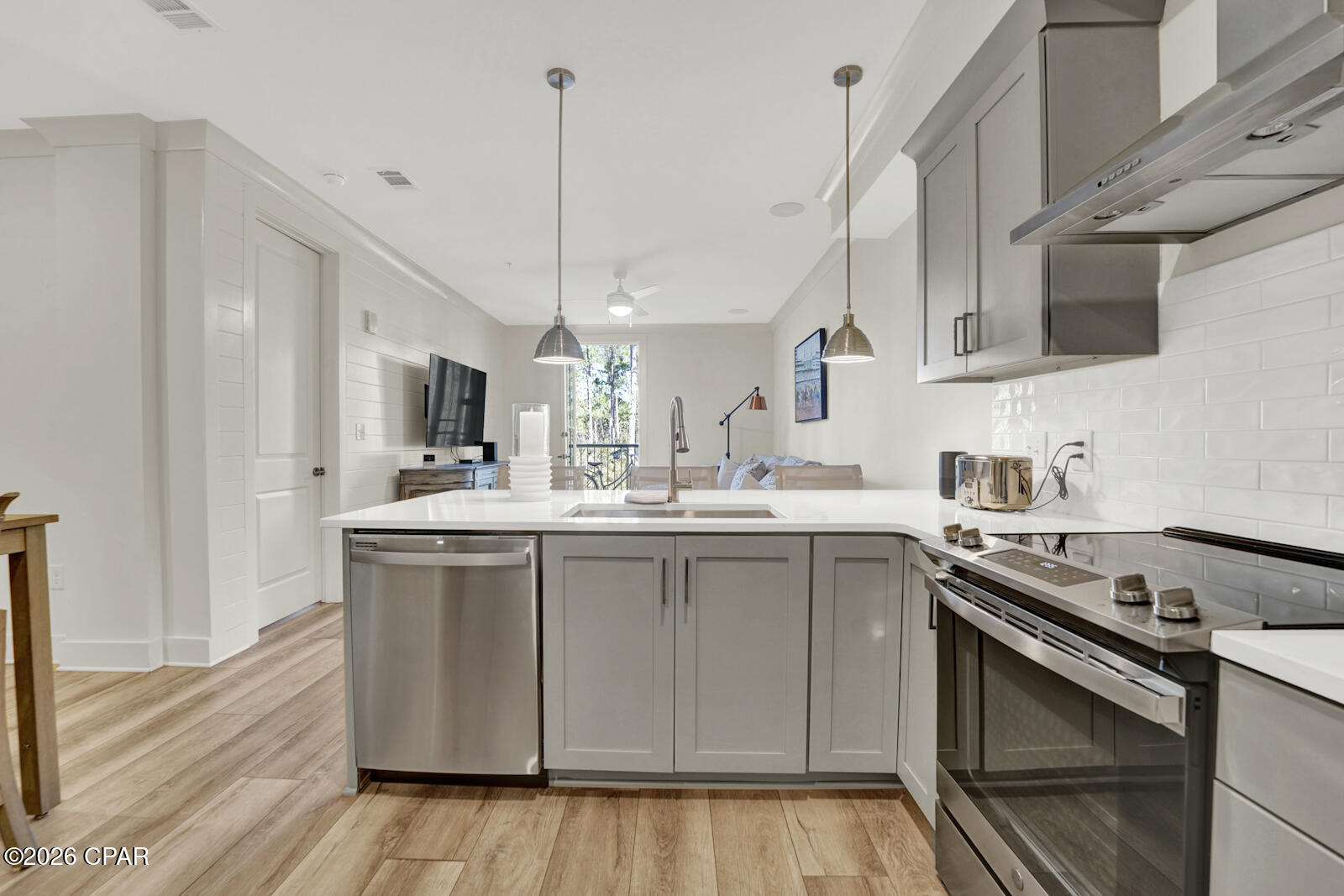 Image 7 For 291 County Highway 393  324