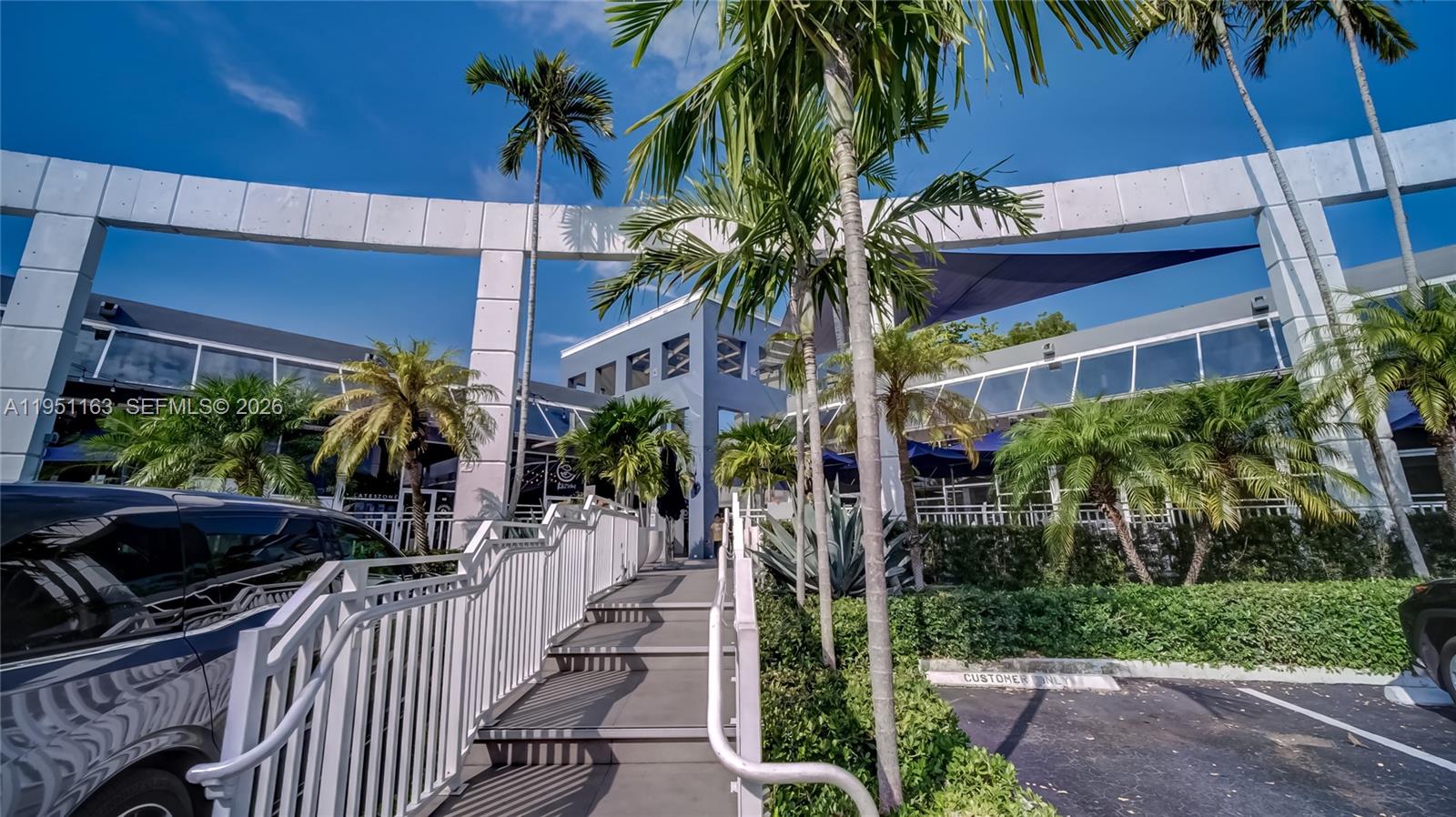 260 Crandon Blvd Unit E18, Key Biscayne, Florida 33149