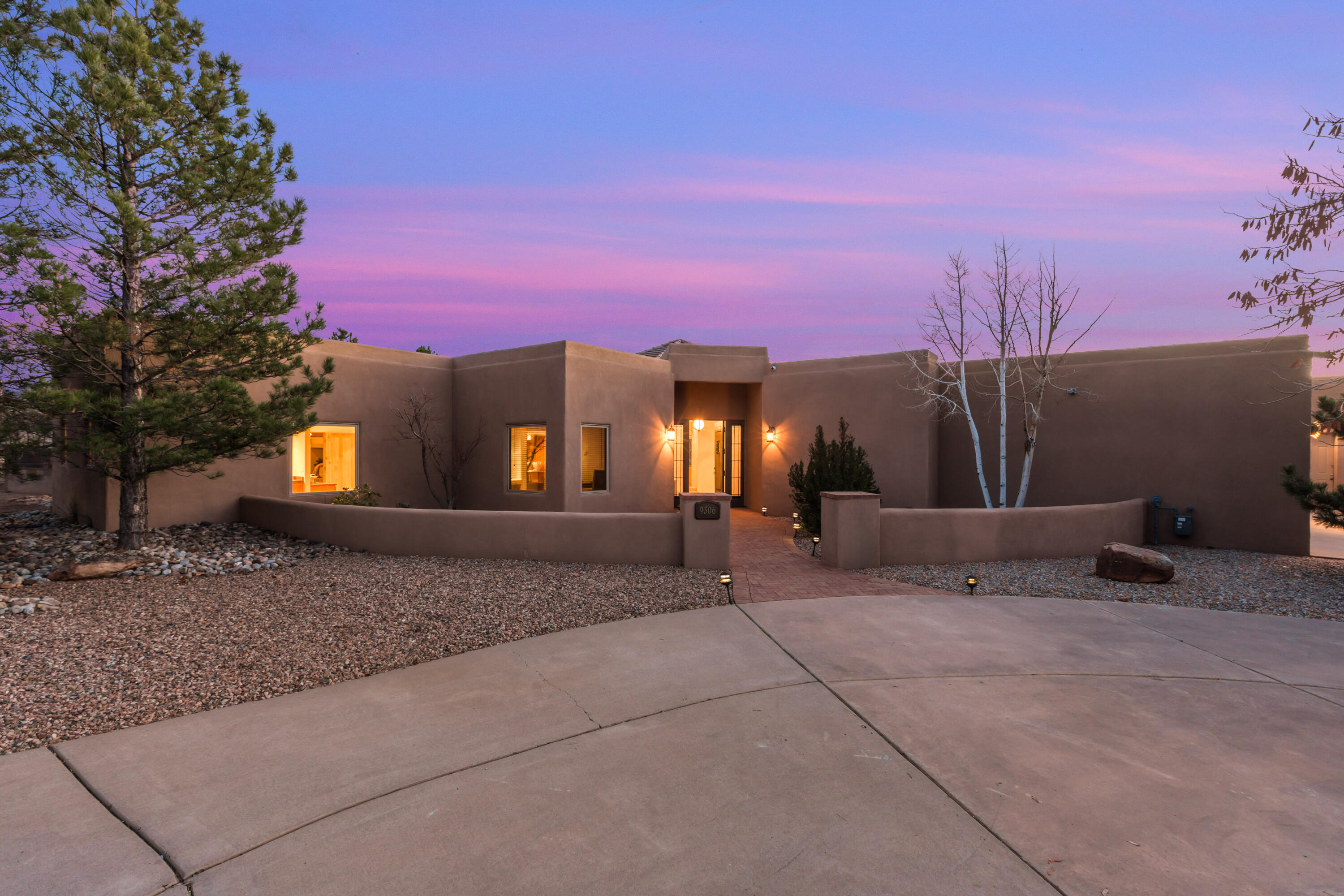 Homes for sale in Albuquerque, NM | 9306 Dana Ct Ne, Albuquerque, NM 87122 | MLS# 1097449