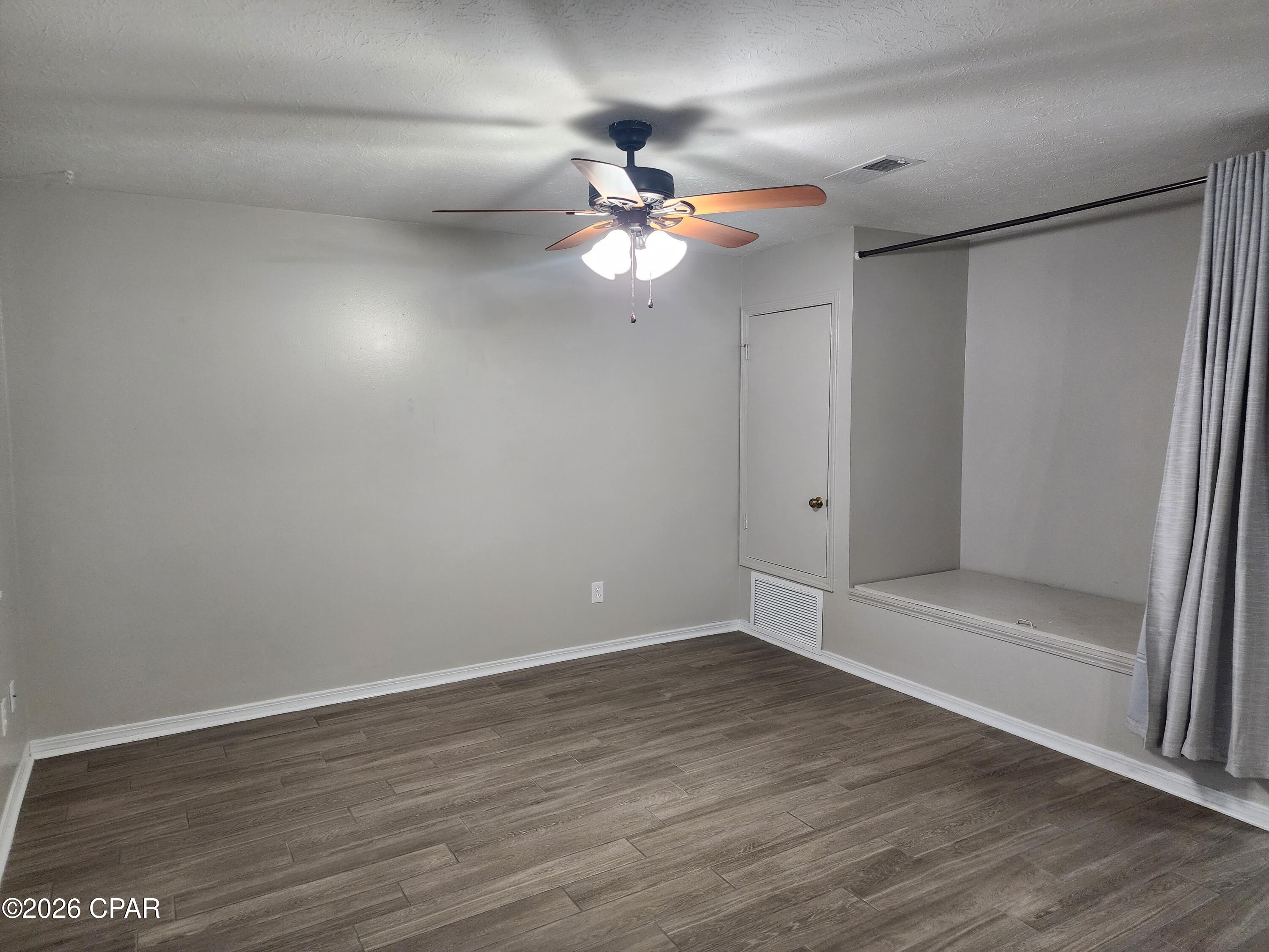 Image 13 For 6568 Harbour Boulevard