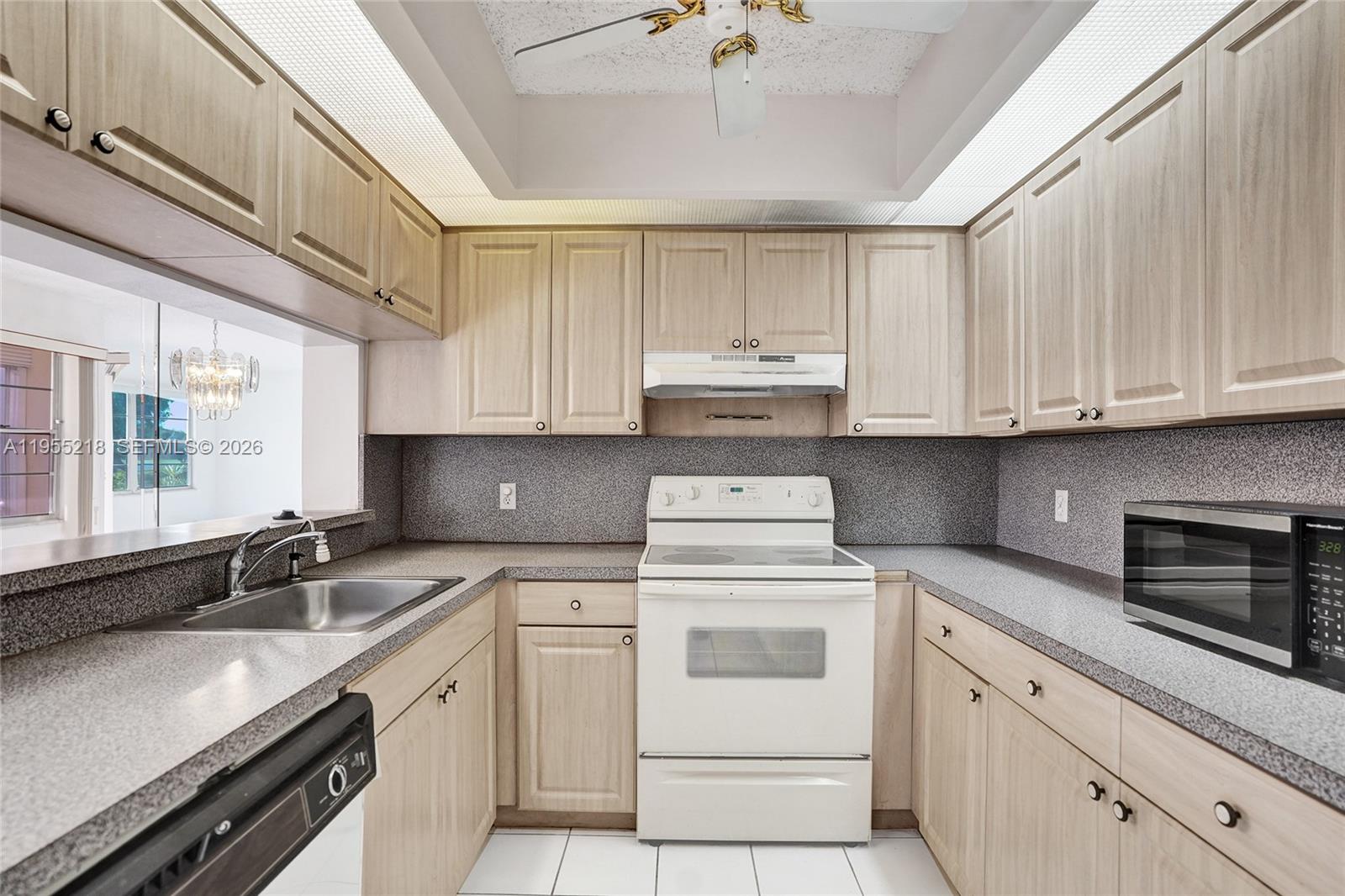 Buckingham At Century Vil