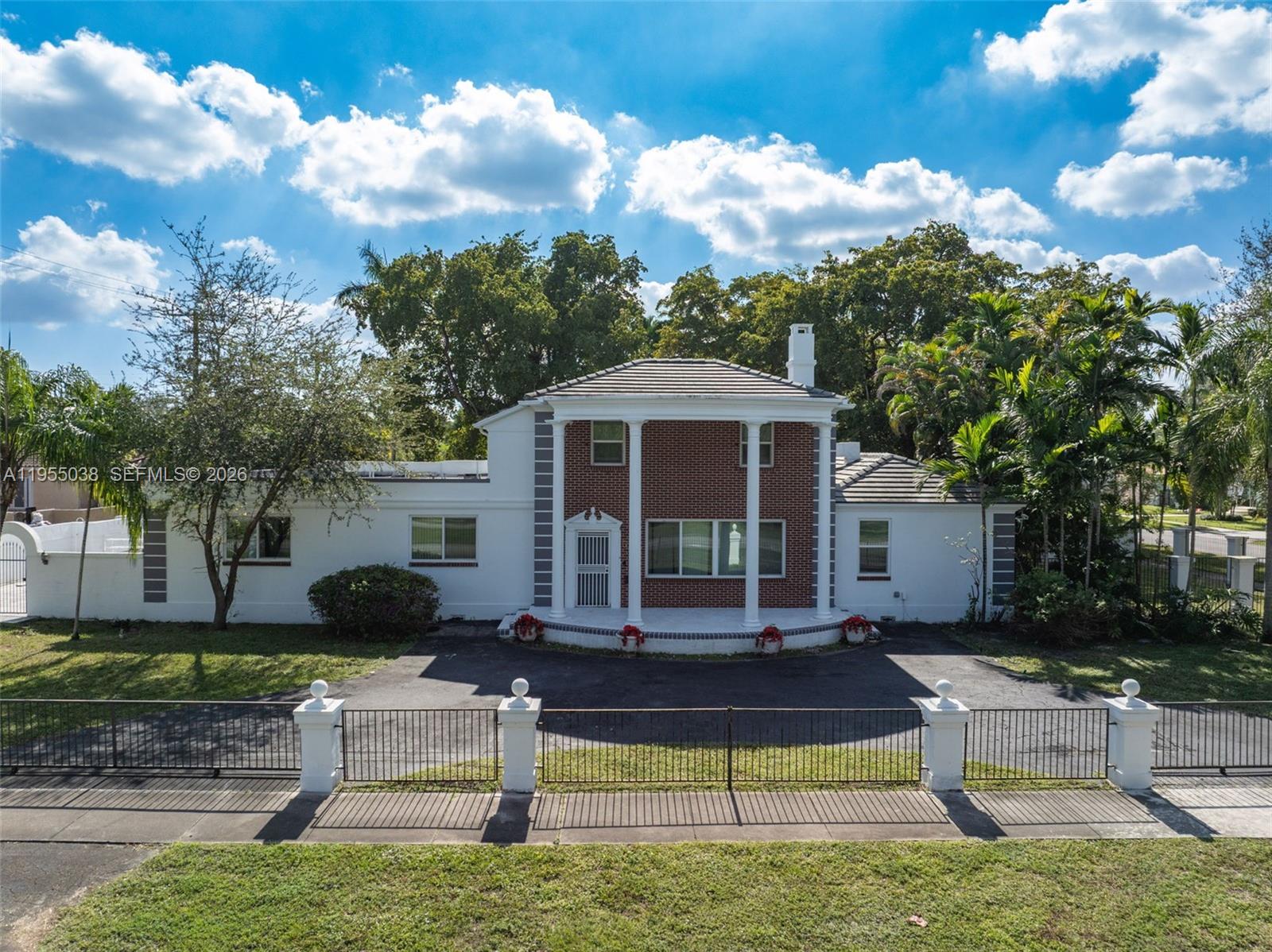 Country Club Estates Sec