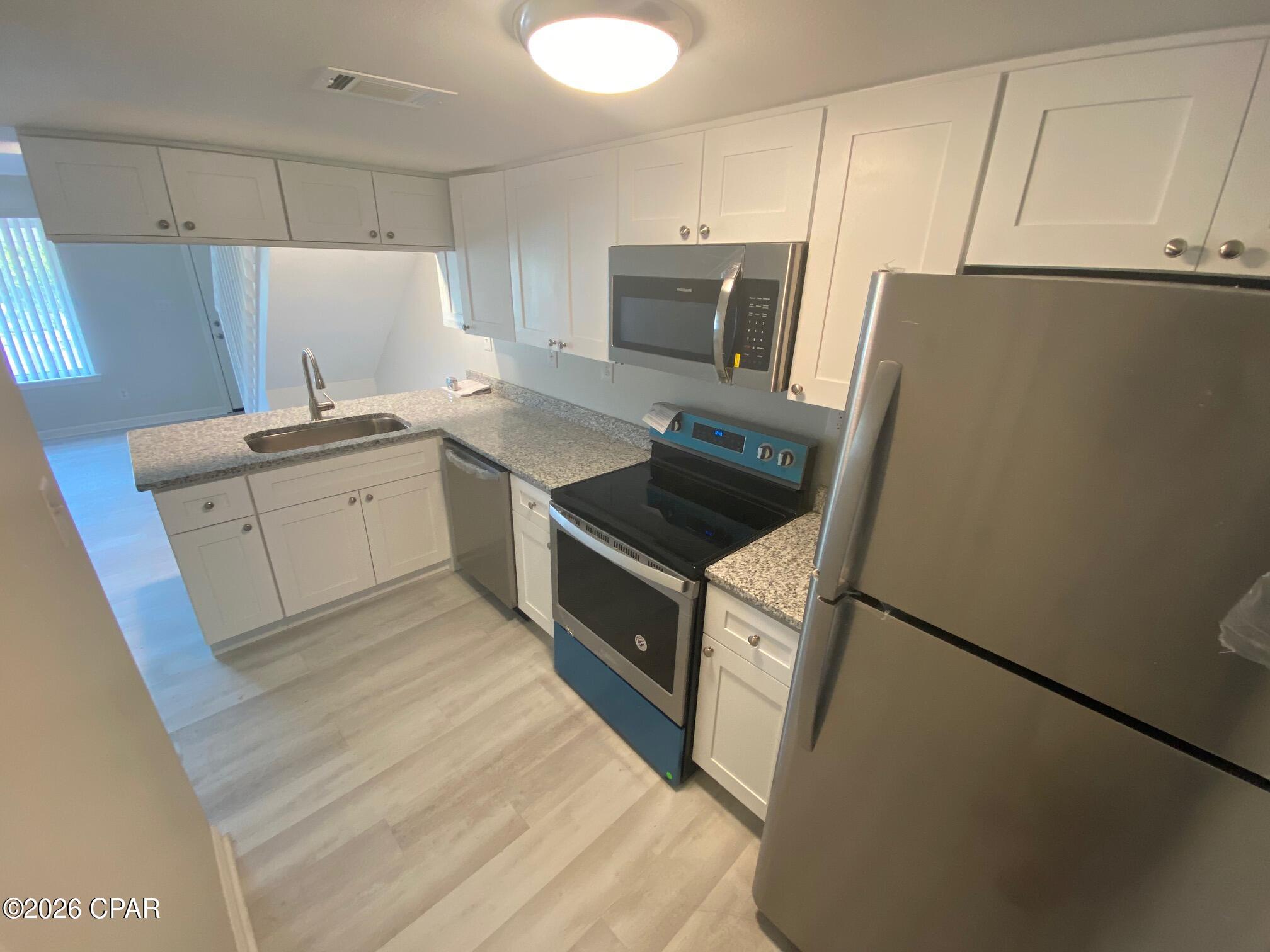 Image 2 For 305 Wilson Avenue 15