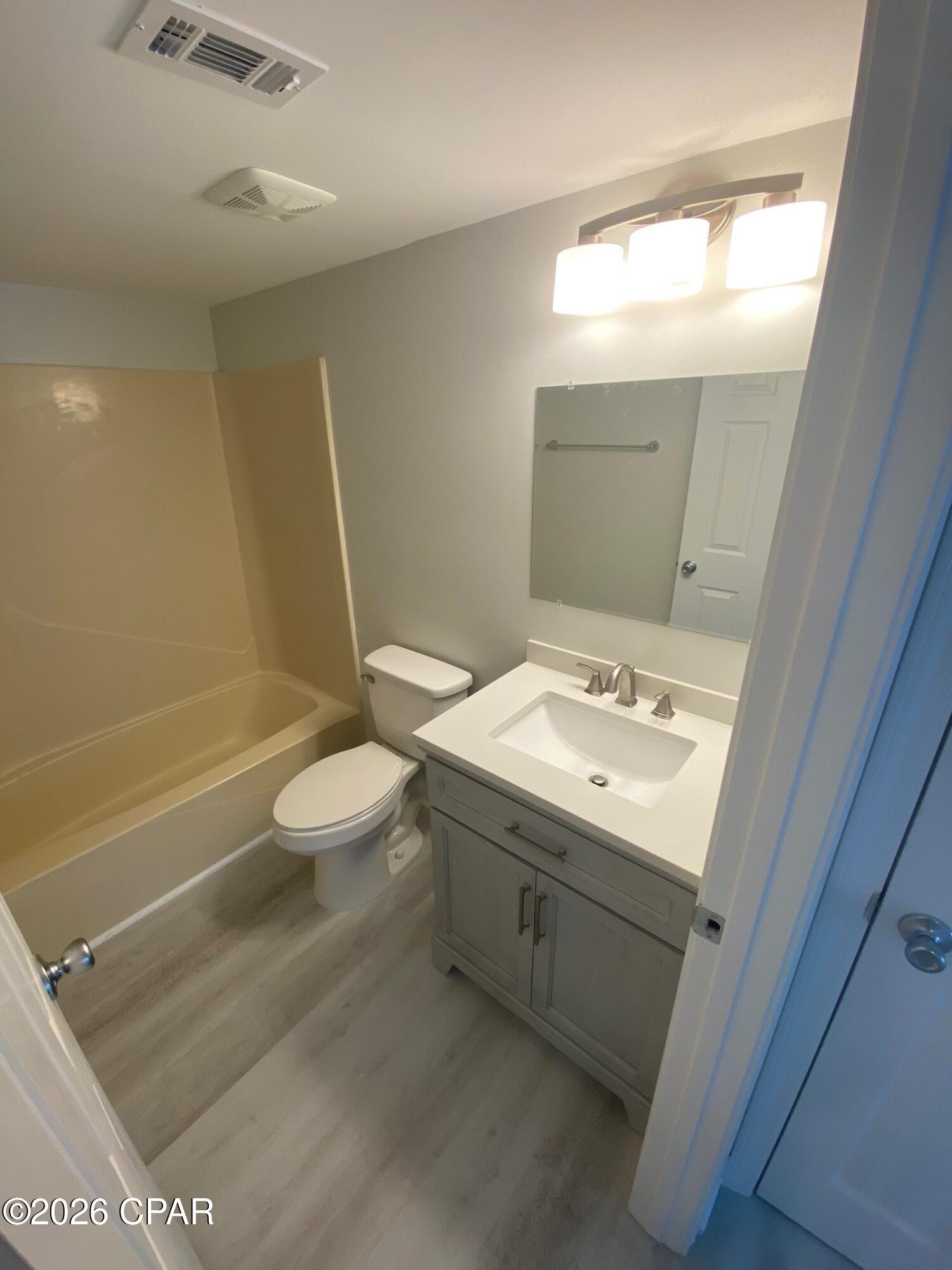 Image 6 For 305 Wilson Avenue 15