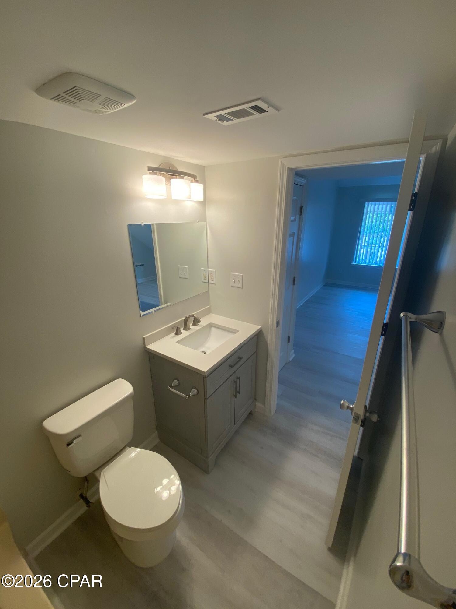 Image 7 For 305 Wilson Avenue 15