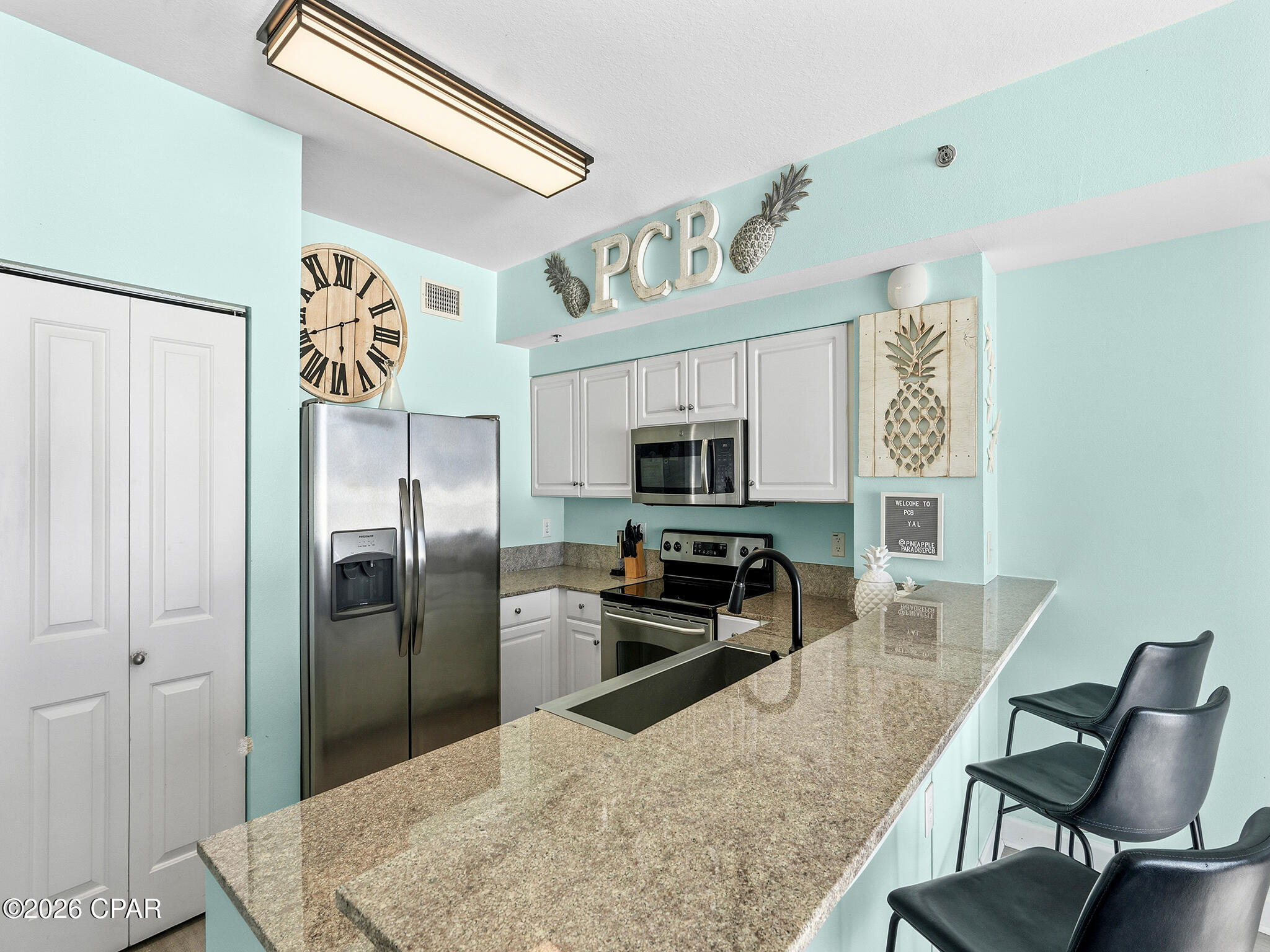 Image 3 For 9900 Thomas Drive 2230