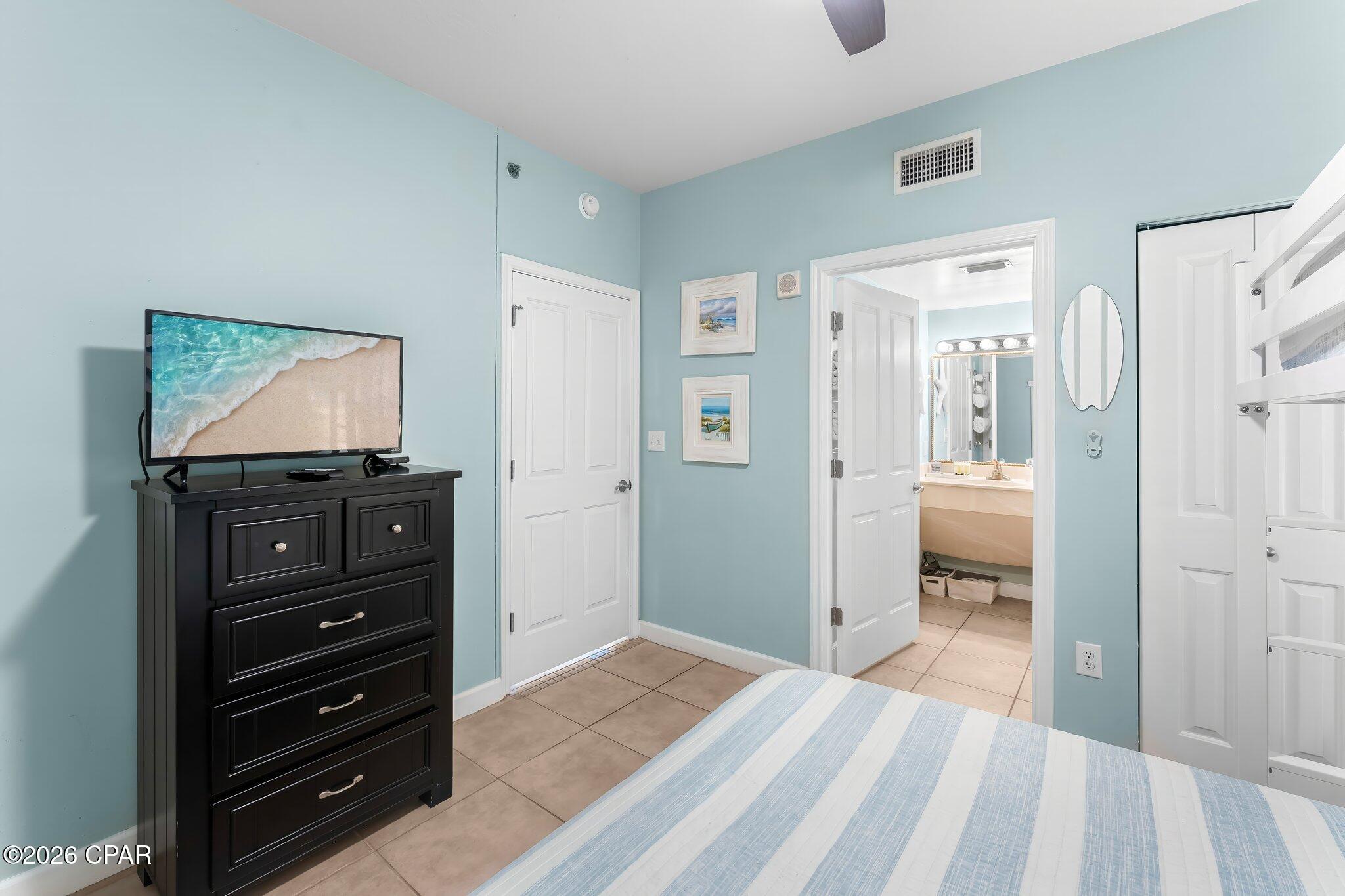 Image 18 For 9900 Thomas Drive 2231