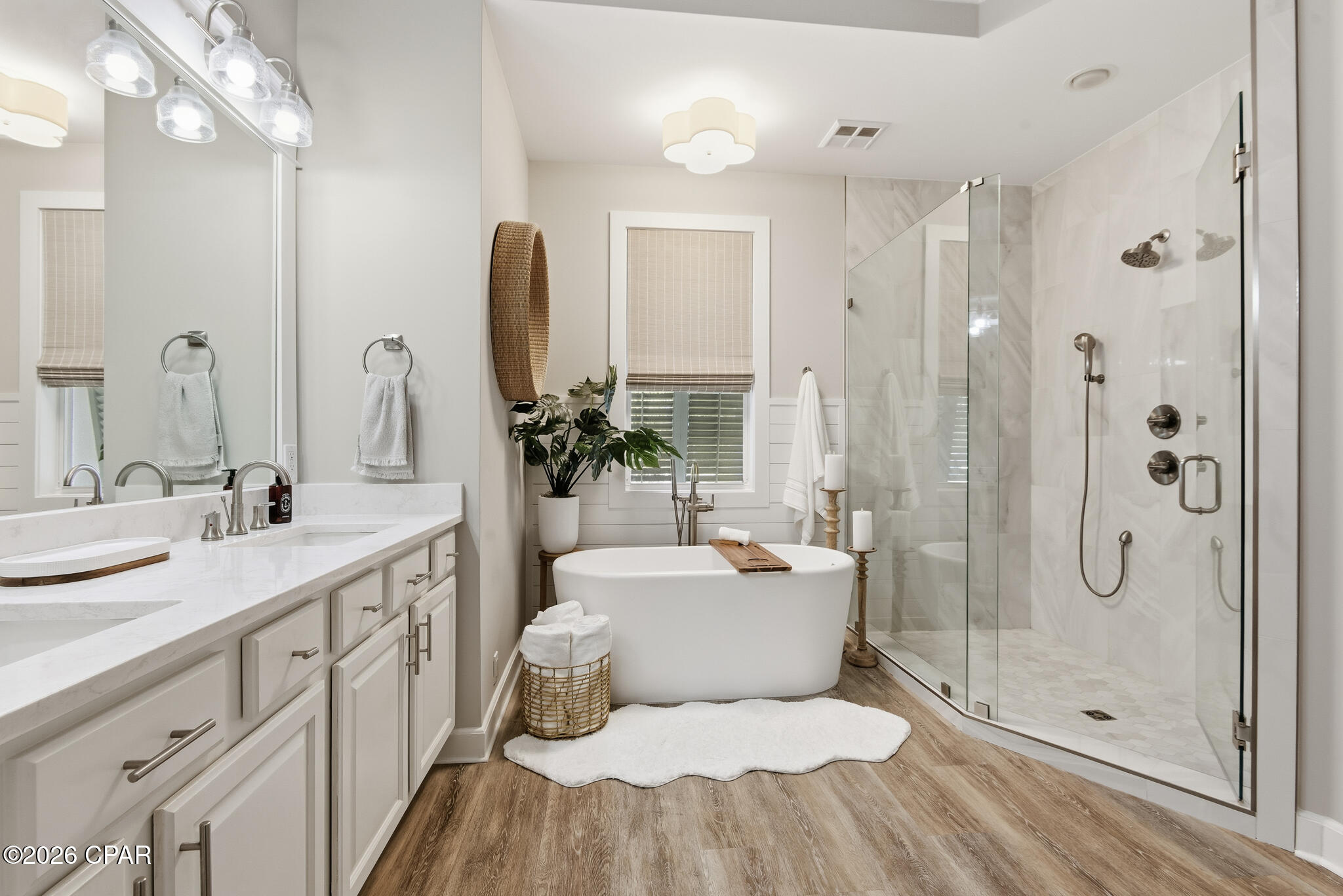 Listing photo id 22 for 5385 Pine Ridge Lane