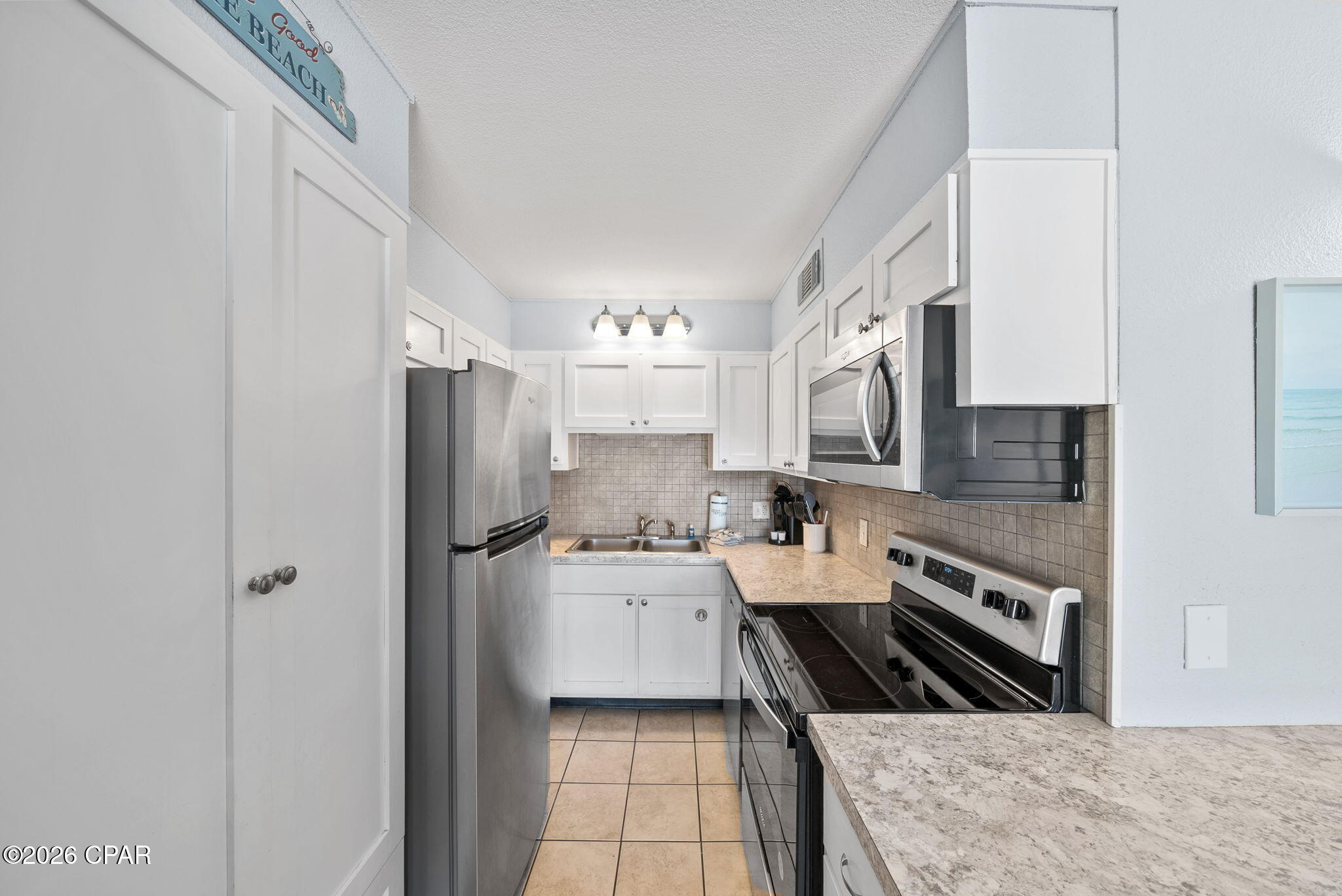 Image 13 For 8743 Thomas Drive 606