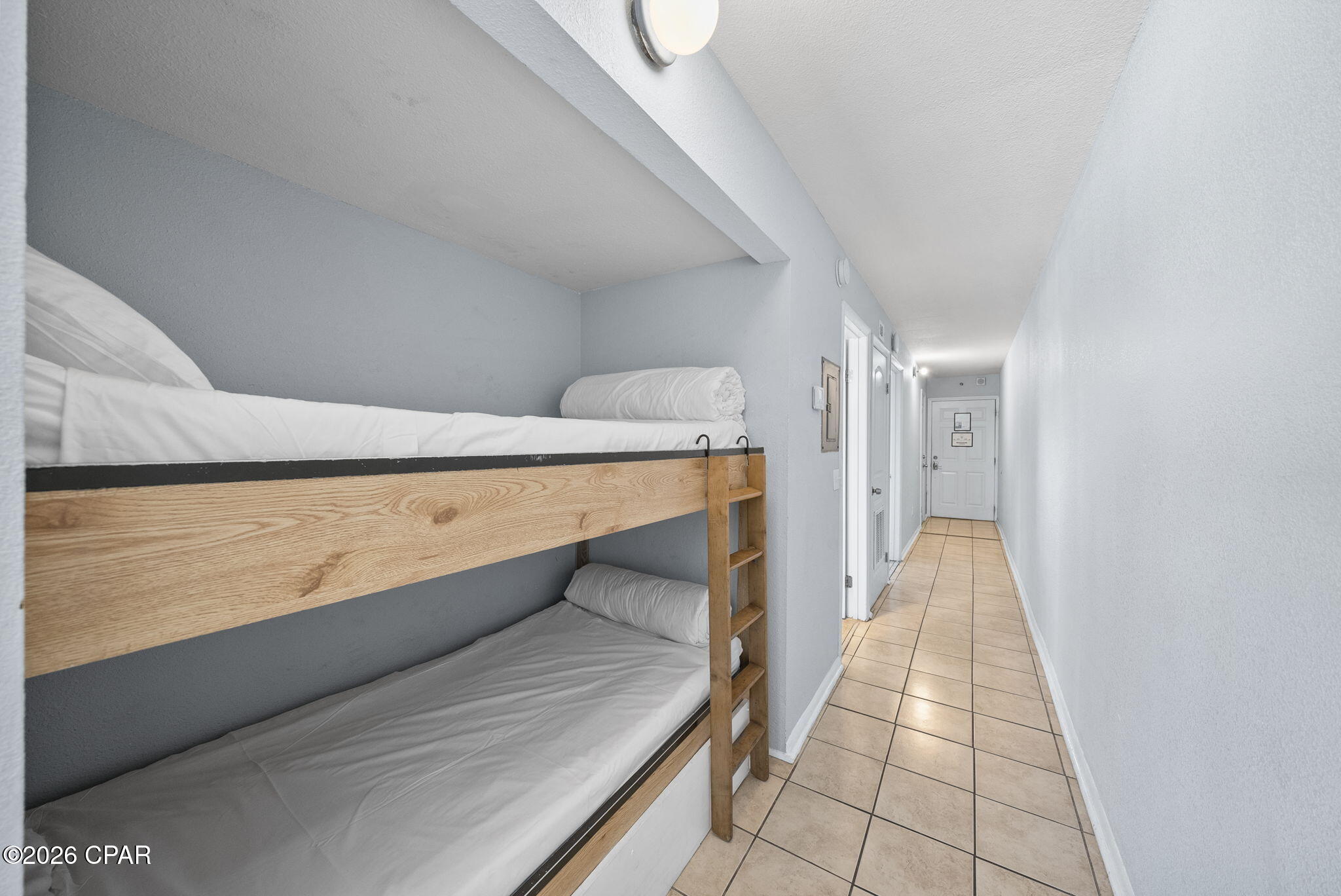 Image 4 For 8743 Thomas Drive 606