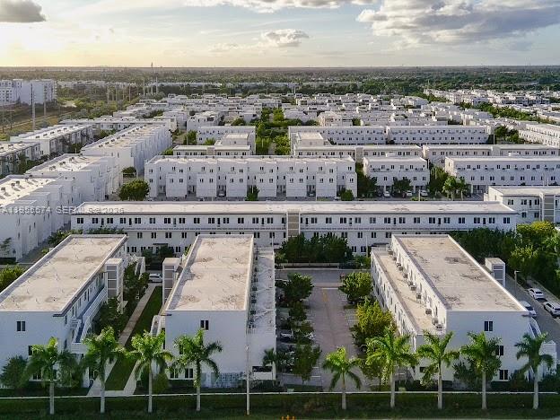 Landmark At Doral Condo N