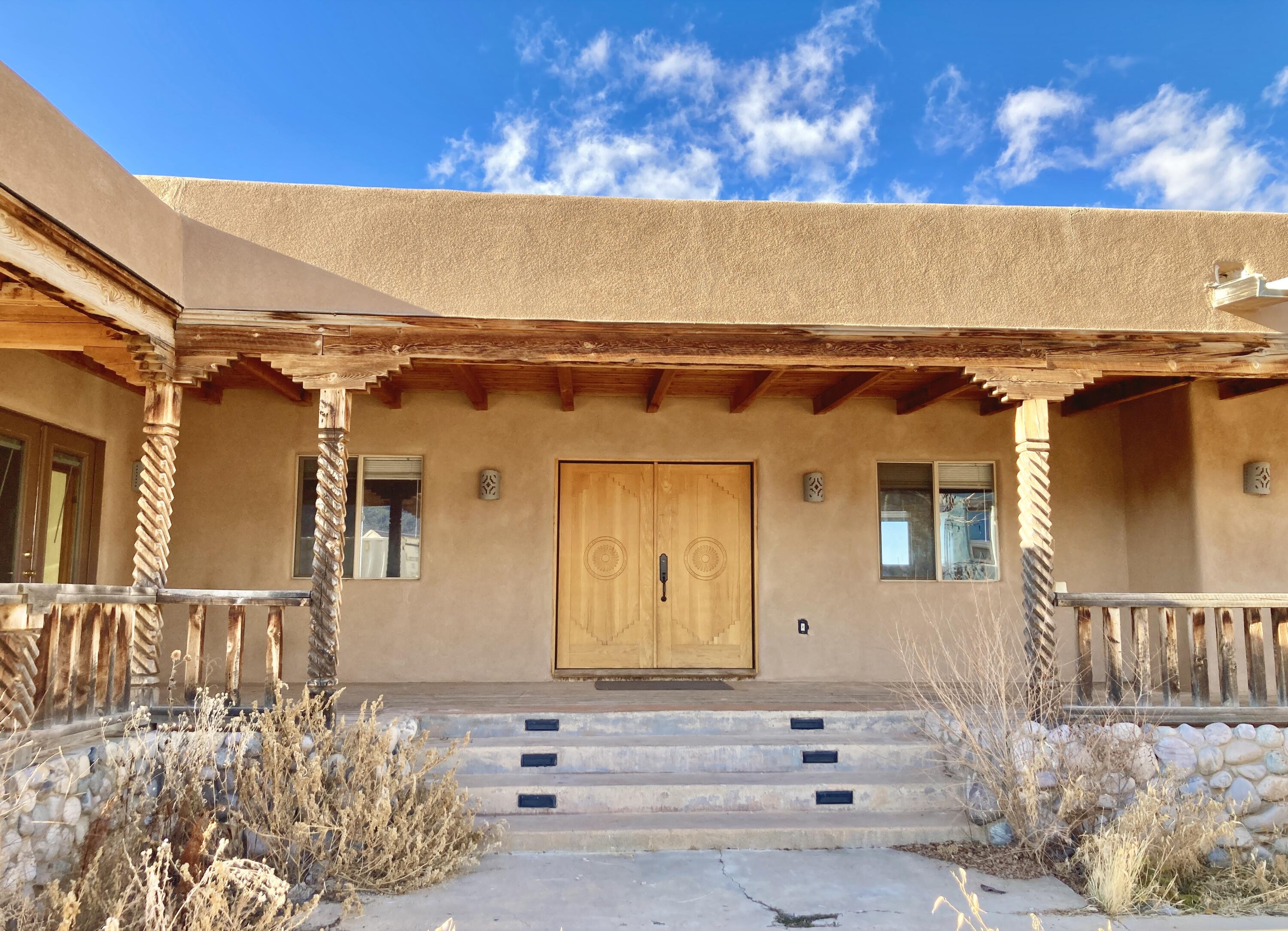 Homes for sale in Taos, NM | 493 Calle Palomita Ct, Taos, NM 87571 | MLS# 1097470