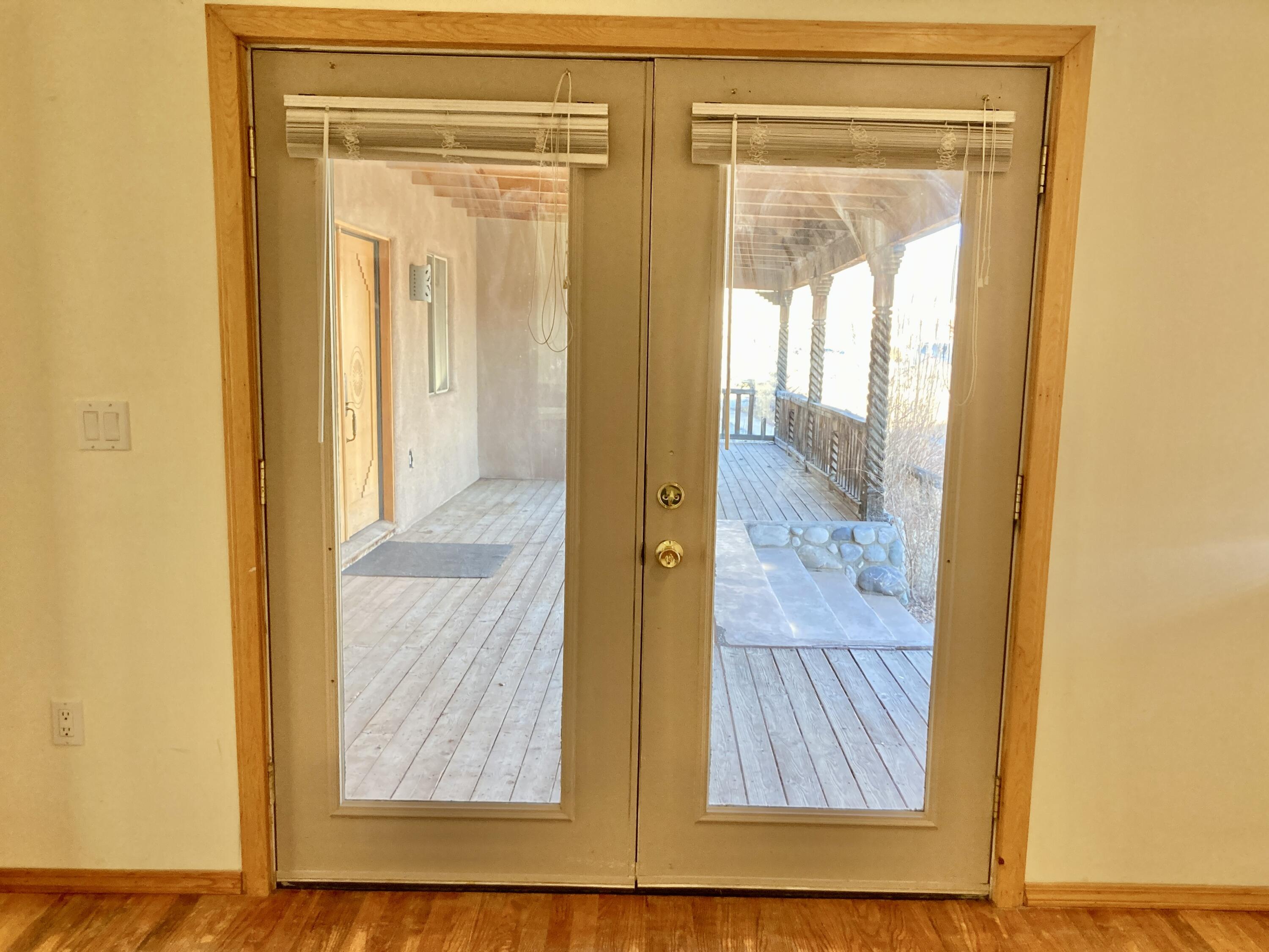 Homes for sale in Taos, NM | 493 Calle Palomita Ct, Taos, NM 87571 | MLS# 1097470