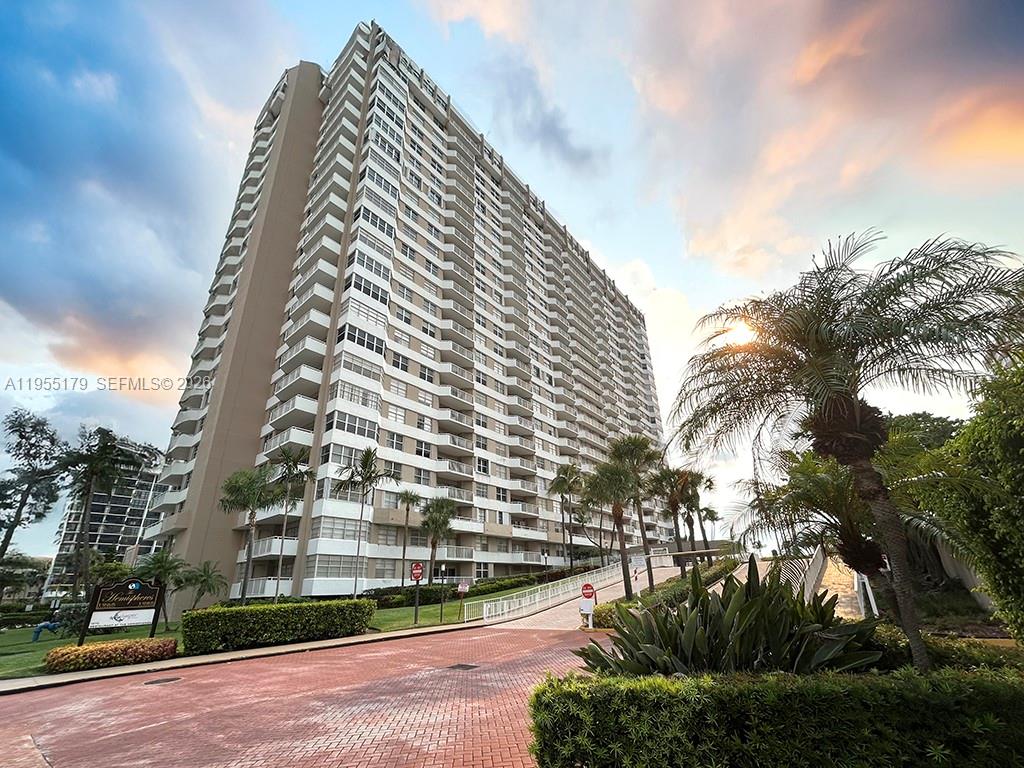 Hemispheres Condo