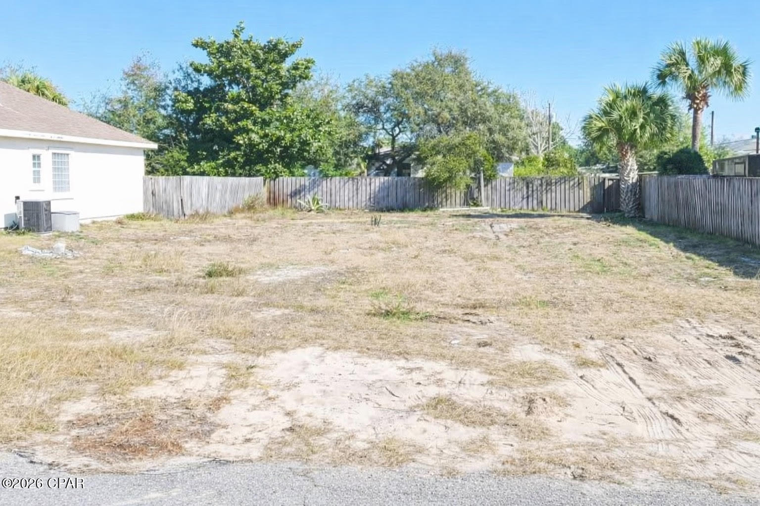 Image 7 For 401 Lantana Street