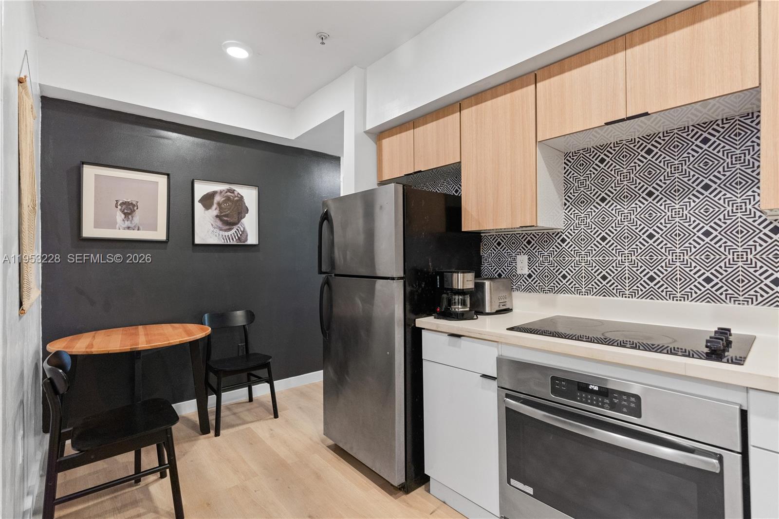810-7th-st-102-miami-beach-fl-33139/hzid_65b48595