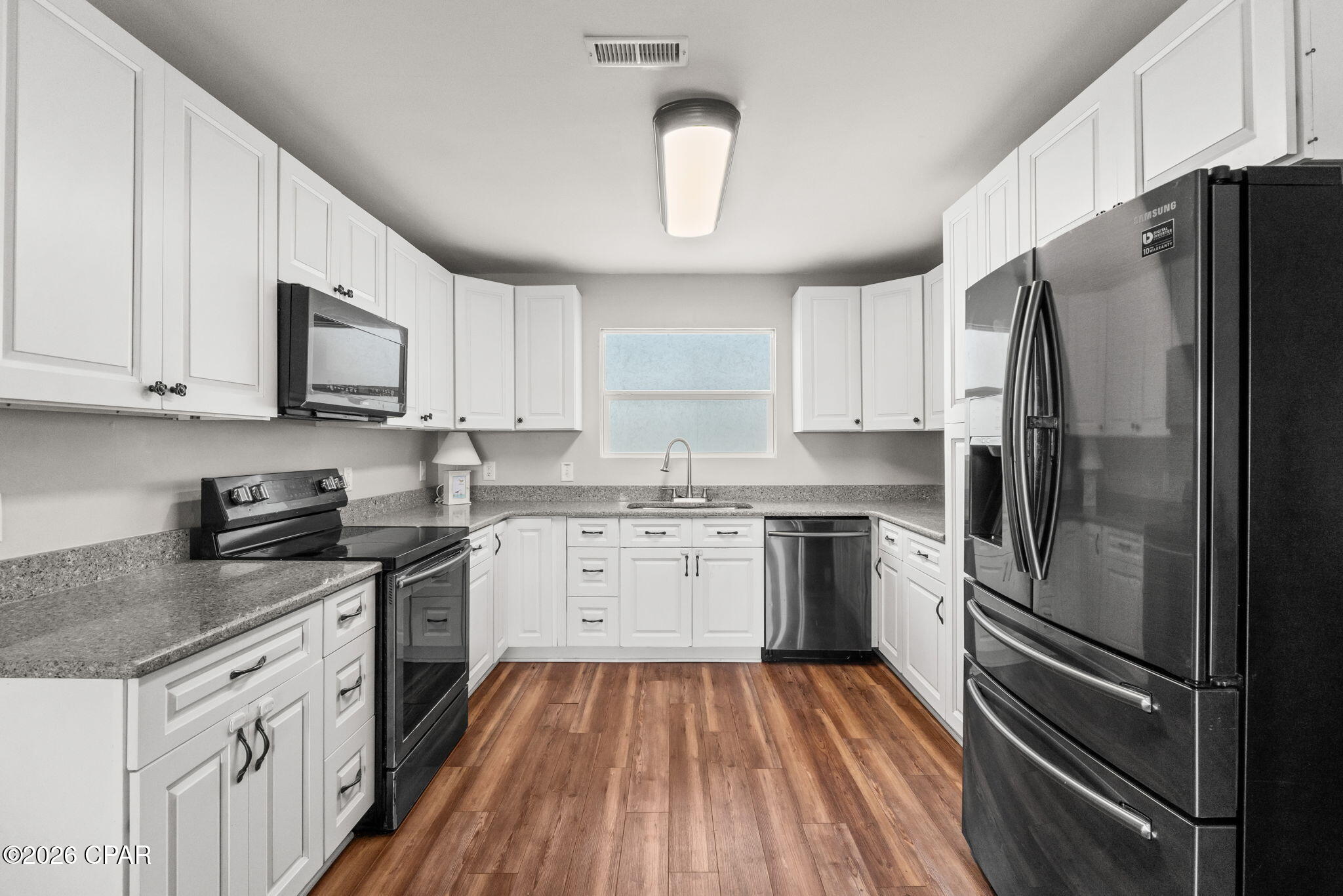 Image 11 For 533 Berthe Avenue