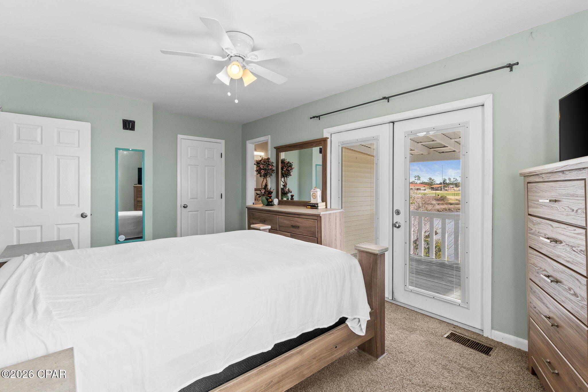 Image 23 For 533 Berthe Avenue