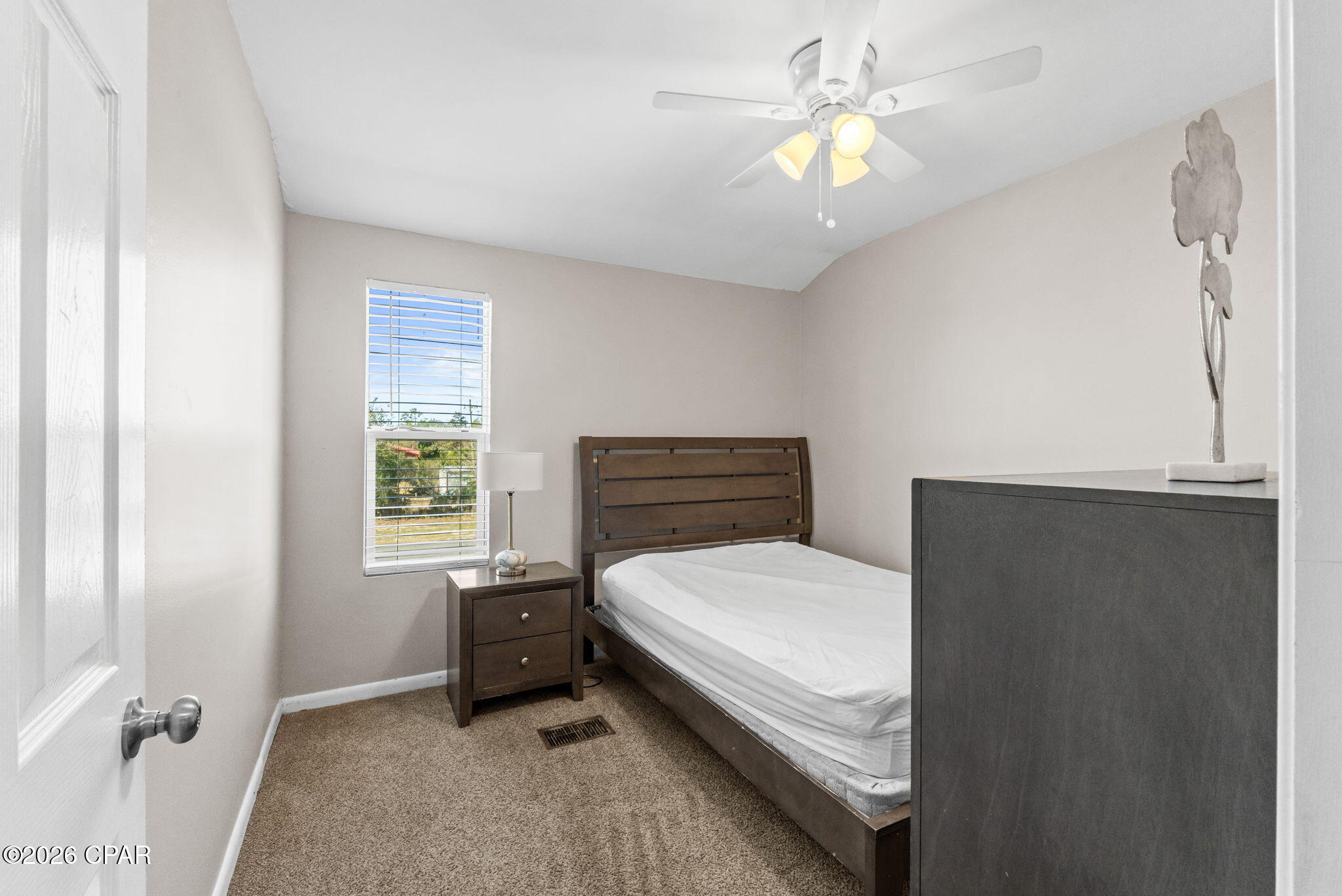 Image 29 For 533 Berthe Avenue