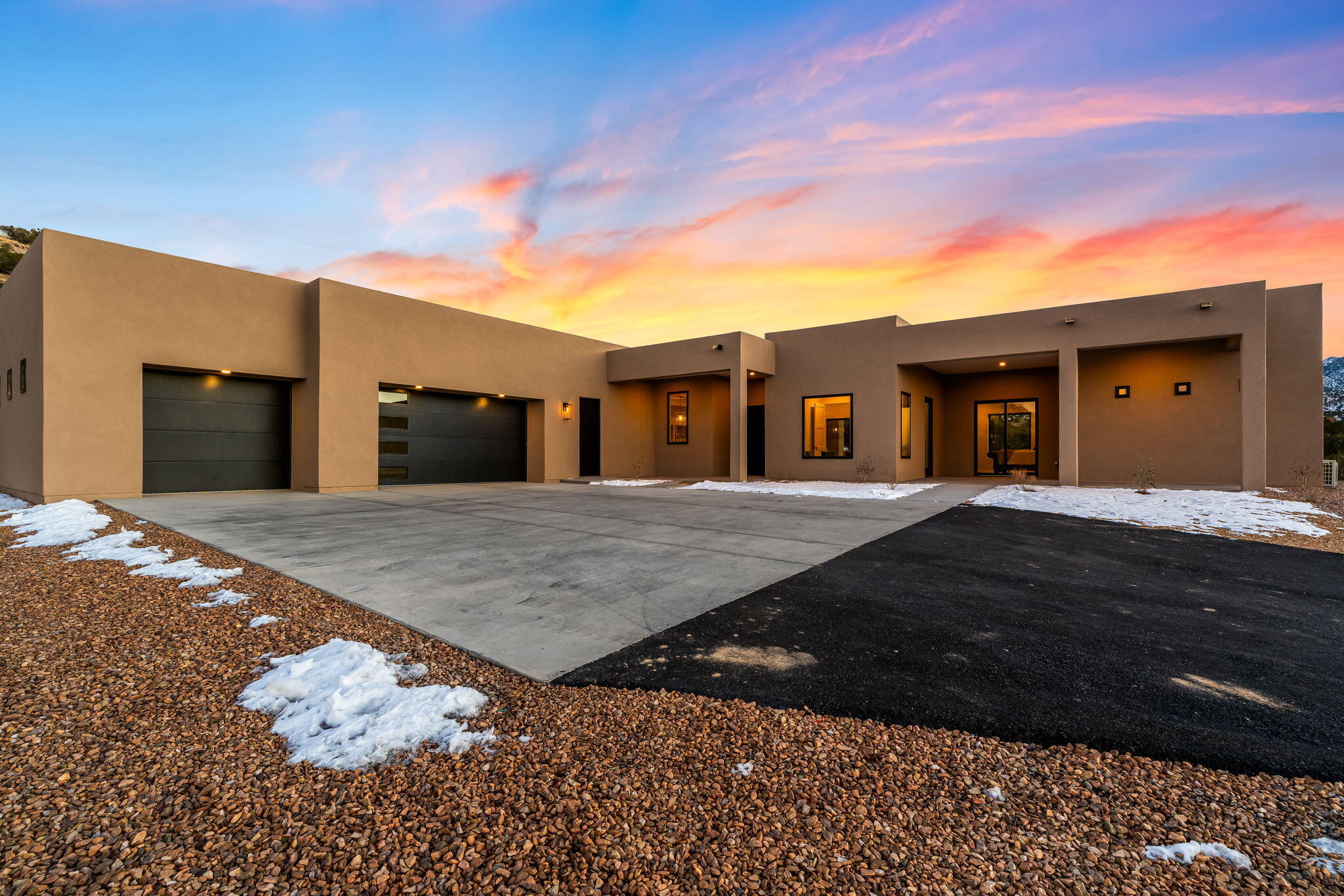 10 Rainbow Valley Road