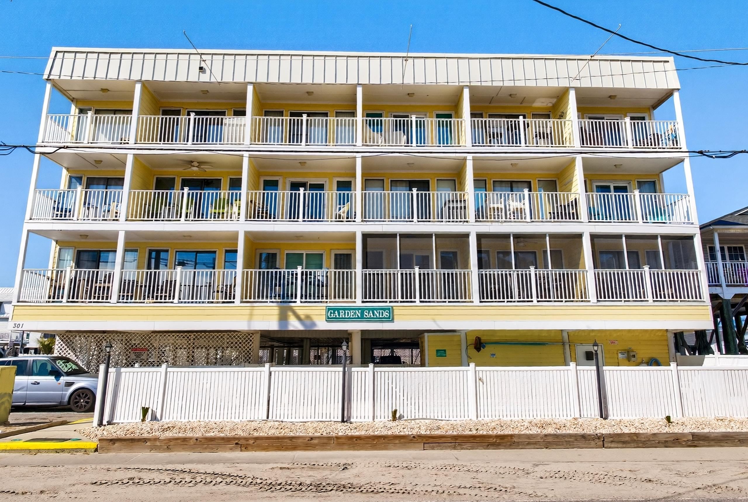 301 N Waccamaw Dr. UNIT #207 Garden City, SC 29576