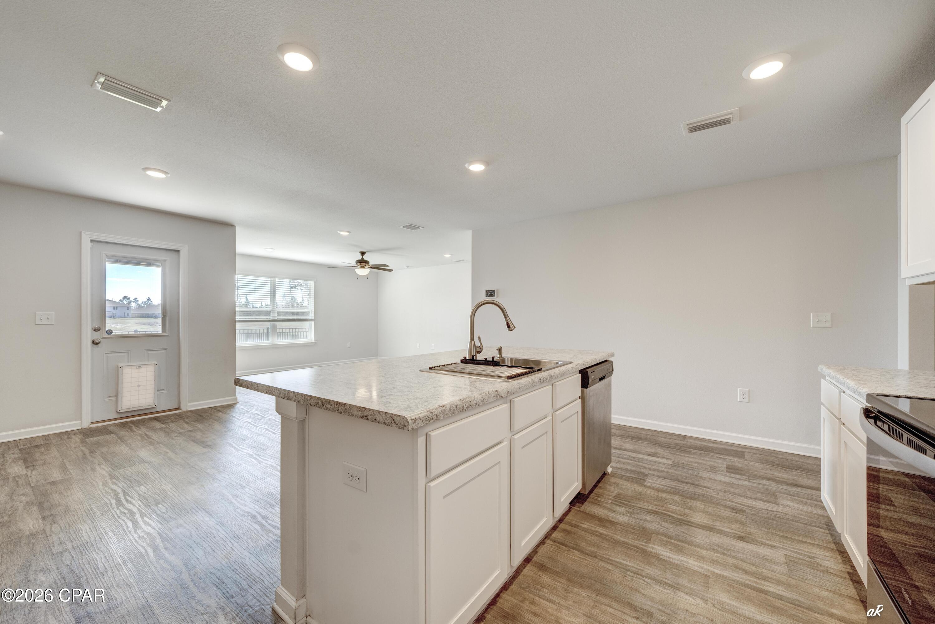 Image 6 For 4016 Brighton Boulevard