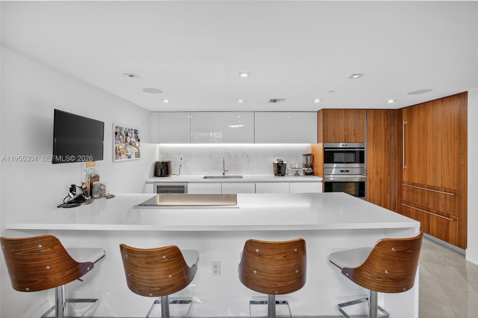 Homes for sale in Fort Lauderdale, FL | 701 N Fort Lauderdale Beach Blvd #114, Fort Lauderdale, FL 33304 | MLS# A11955304