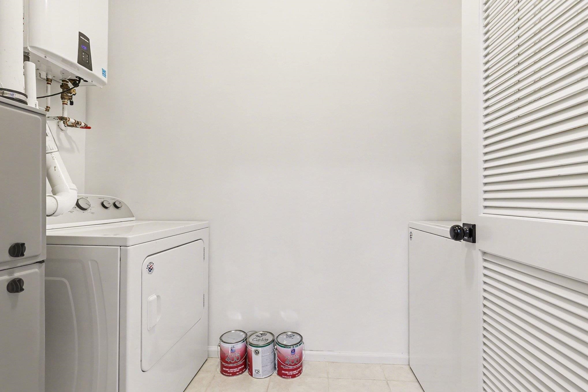 2602738 | Photo 23