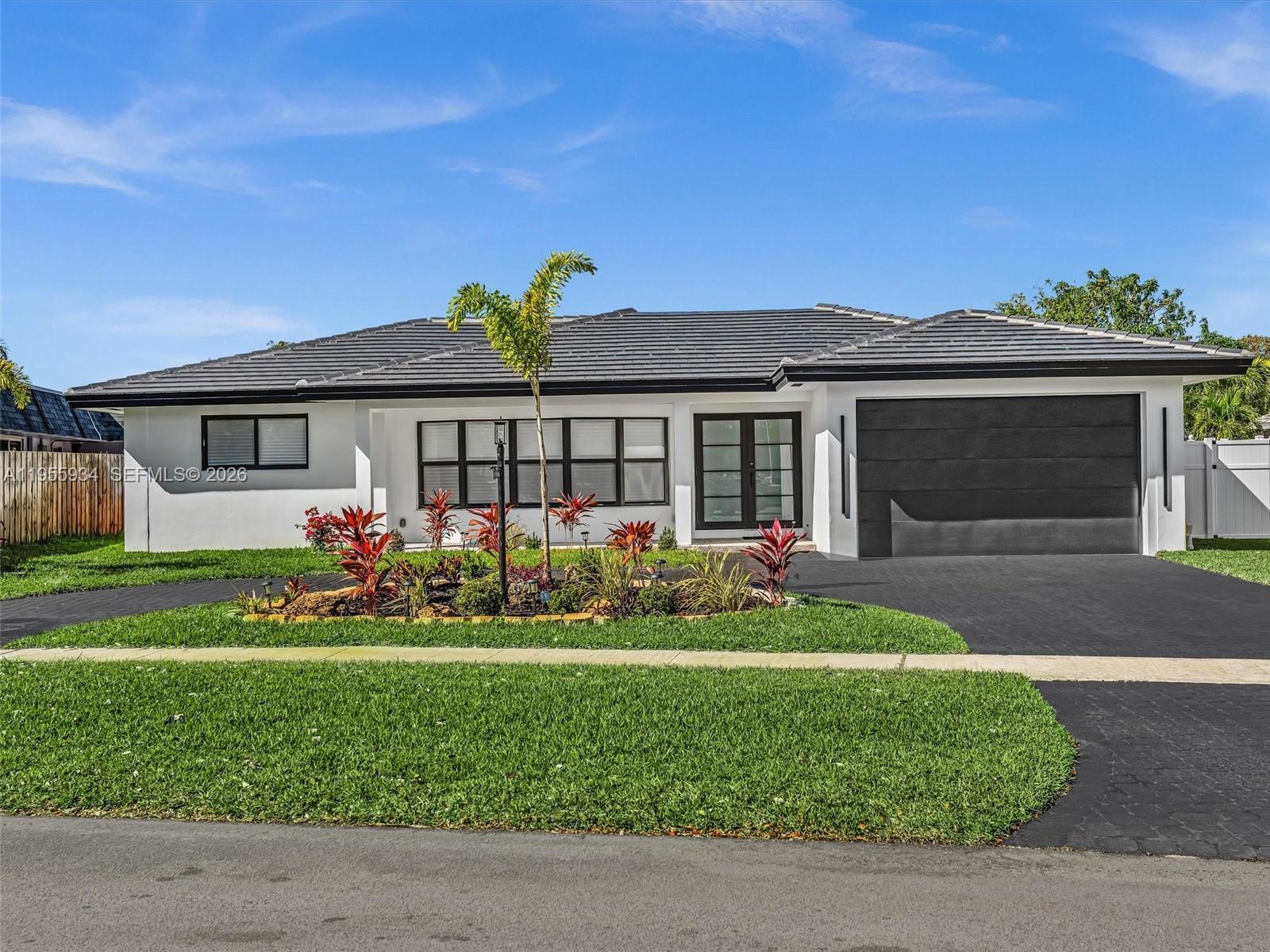 Homes for sale in Hollywood, FL | 1516 N 47Th Ave, Hollywood, FL 33021 | MLS# A11955934