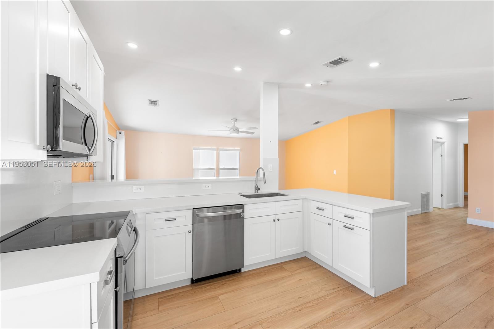 Homes for sale in Dania Beach, FL | 5611 Sw 32Nd Ter, Dania Beach, FL 33312 | MLS# A11953051