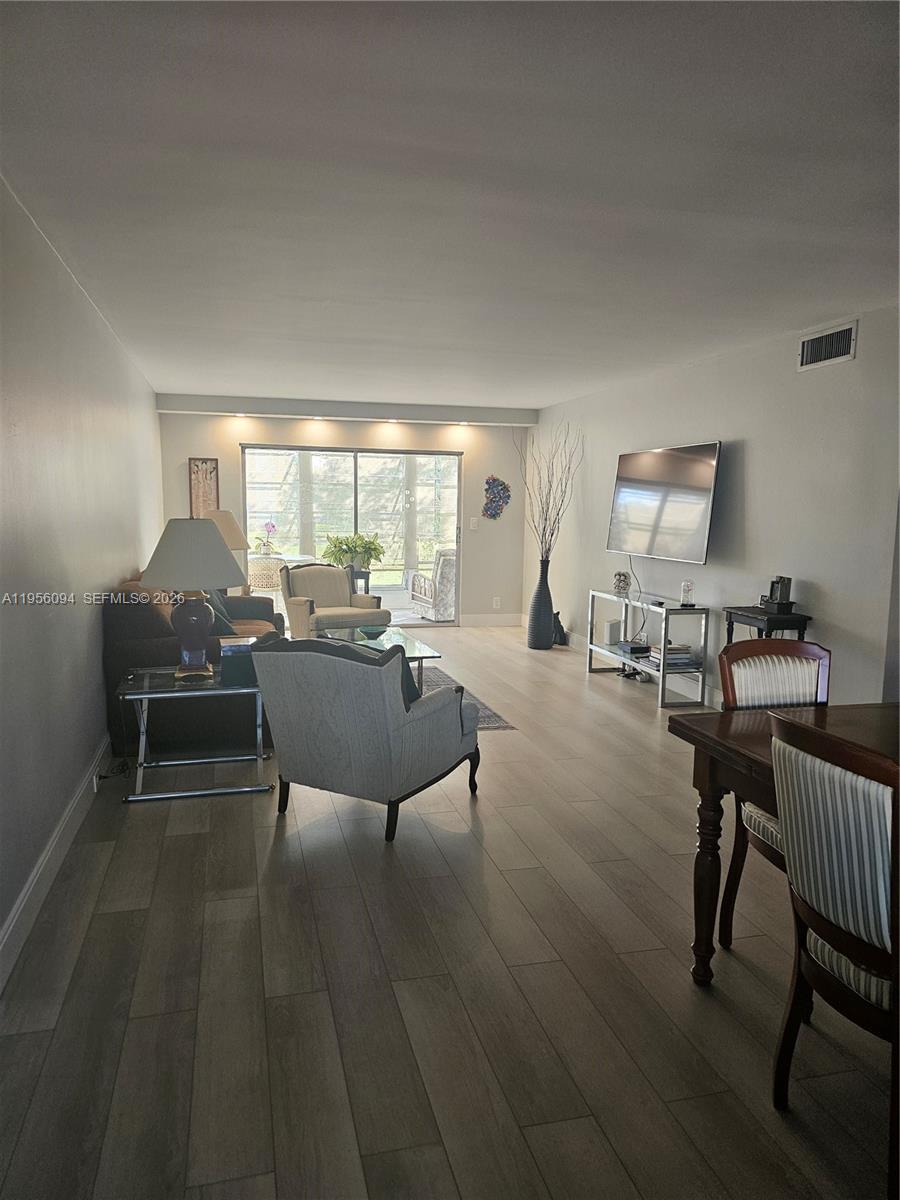 Portofino Village 2-E Con