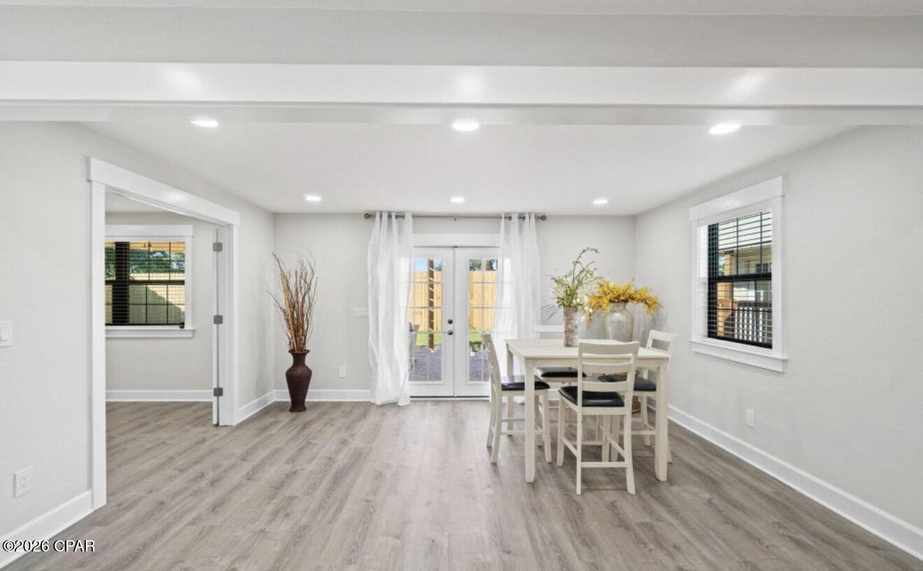 Image 11 For 708 Venetian Way