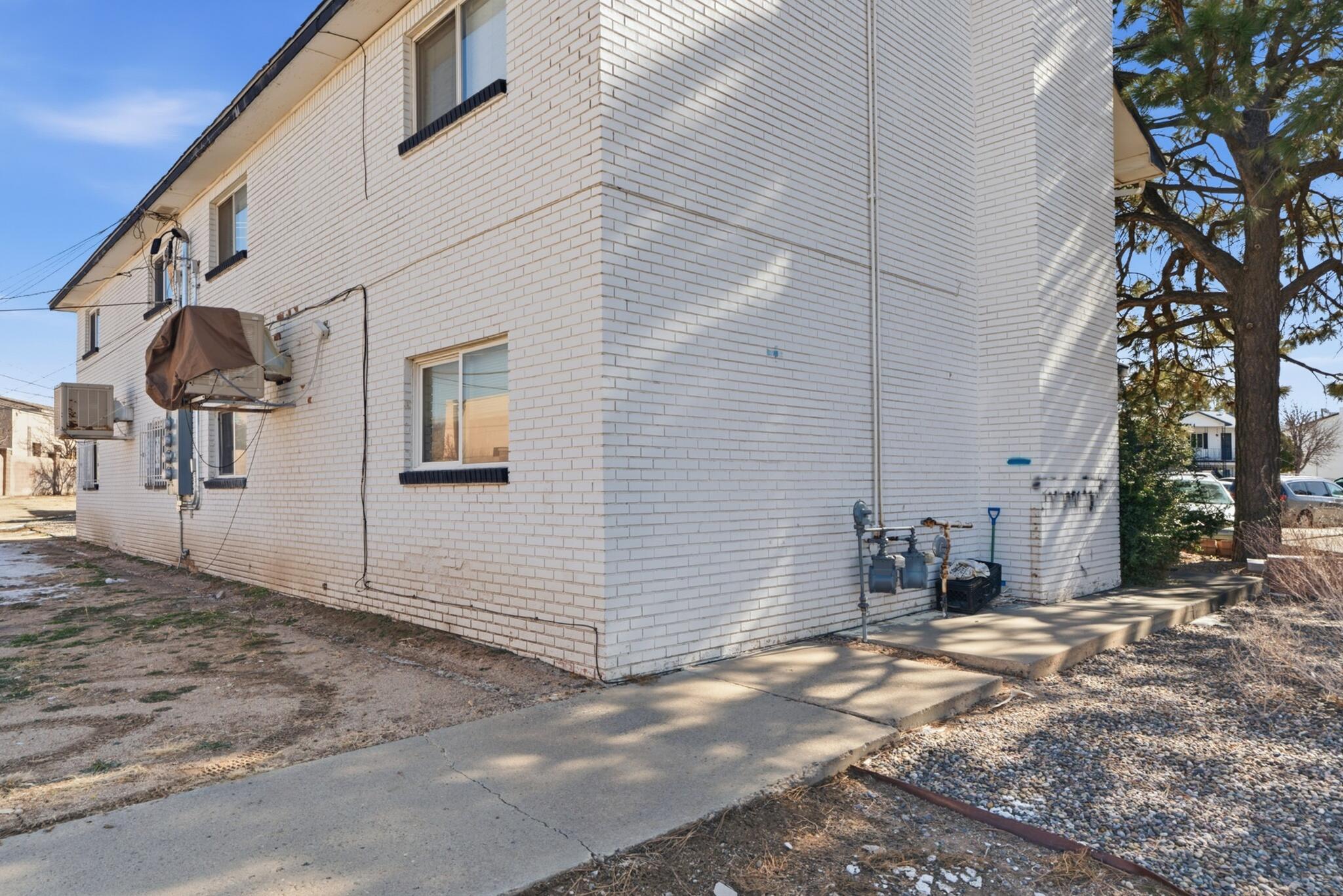 Homes for sale in Albuquerque, NM | 3931 Ortiz Ct Ne #APT B, Albuquerque, NM 87110 | MLS# 1097523