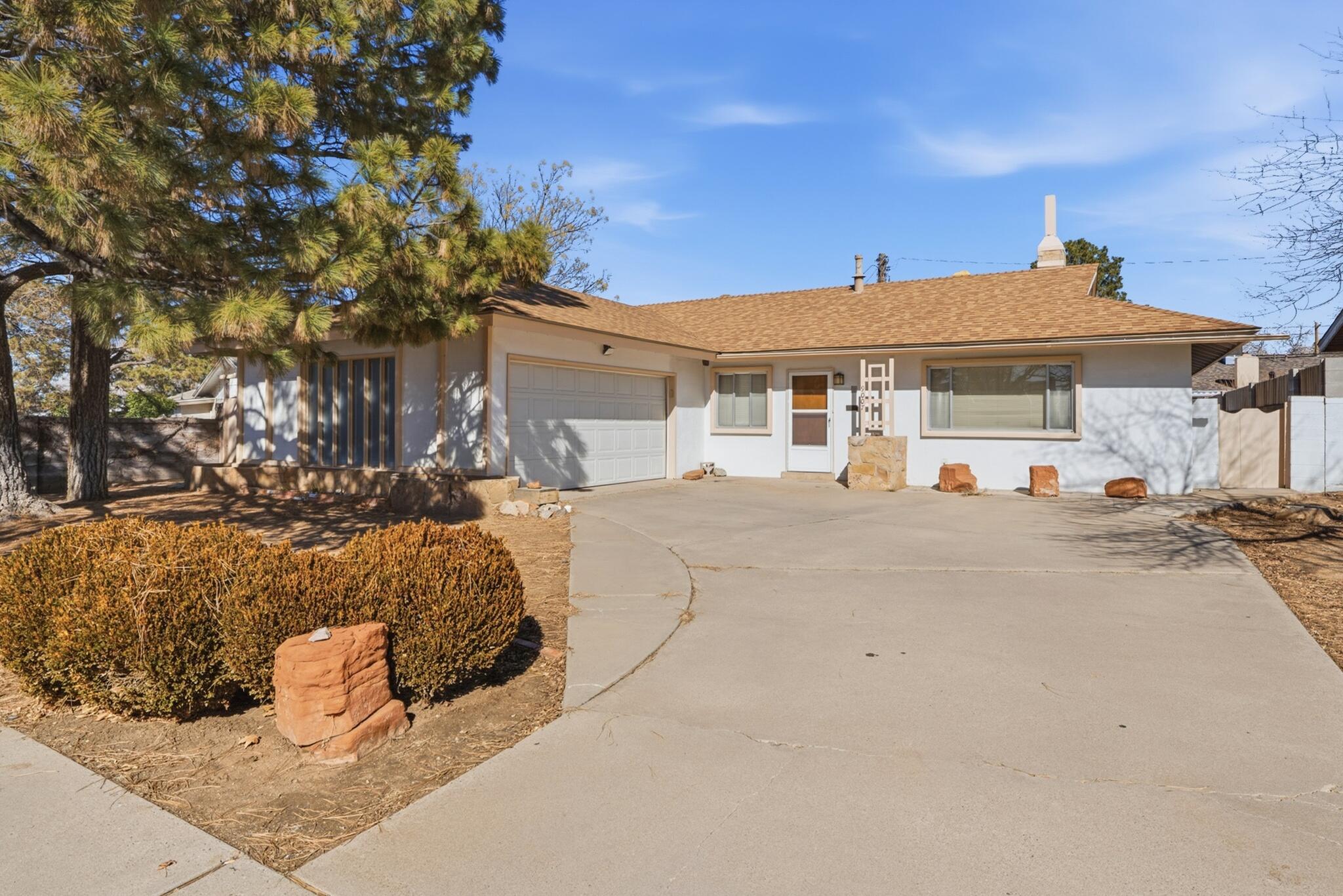 9007 Princess Jeanne Avenue, Albuquerque NM 87112