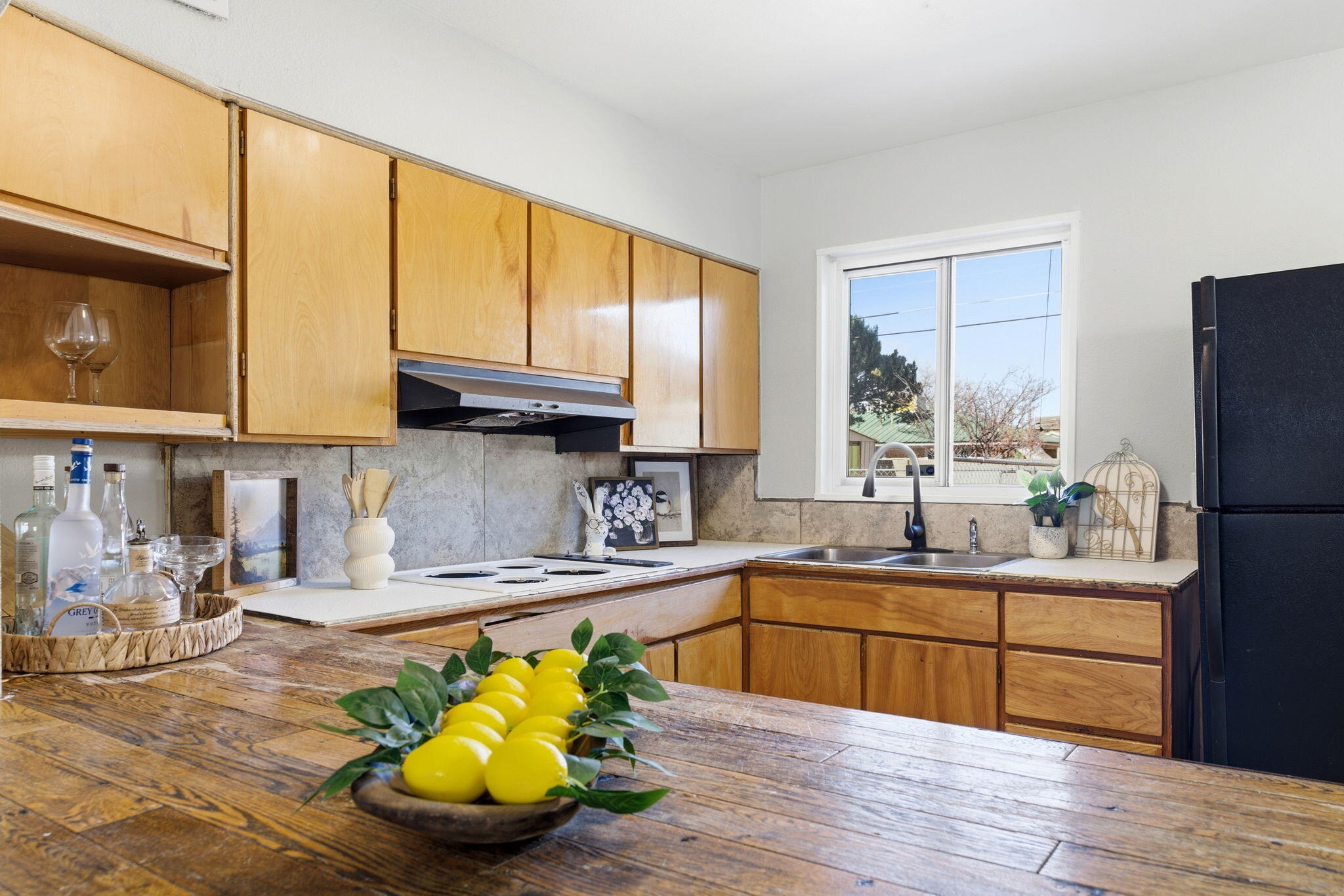 Homes for sale in Albuquerque, NM | 3909 Hilton Ave Ne, Albuquerque, NM 87110 | MLS# 1097539