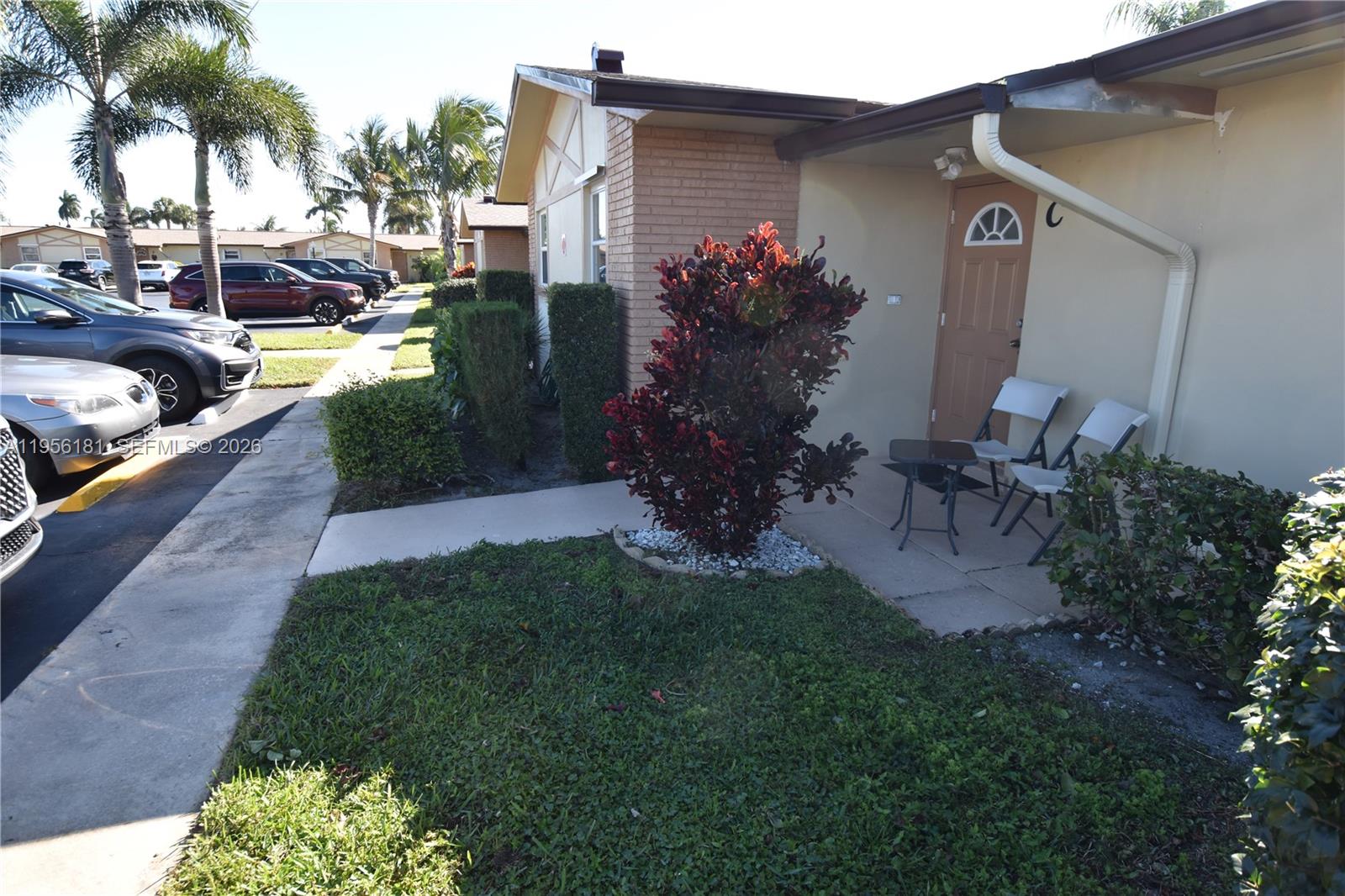 Cresthaven Villas 16 Cond