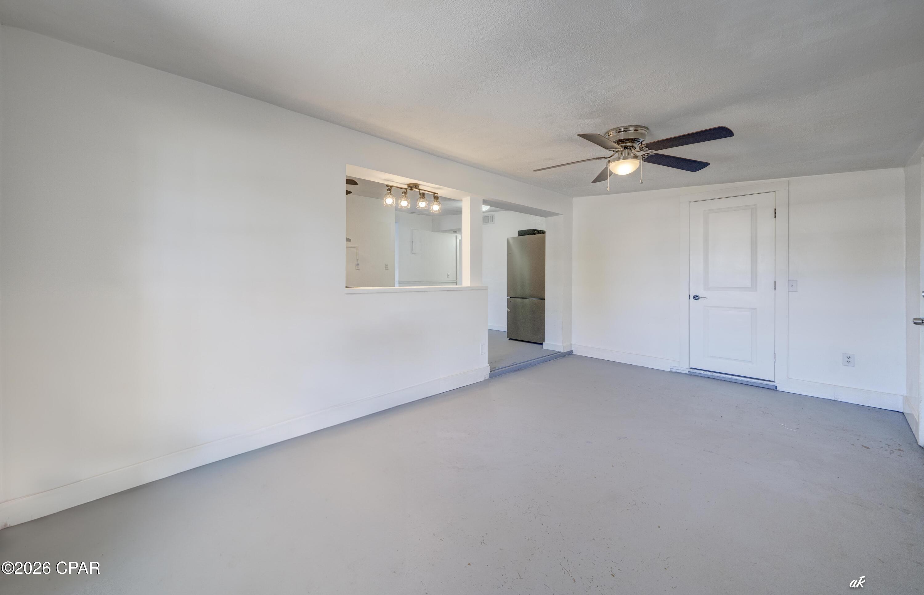 Image 13 For 3730 E 8th Court