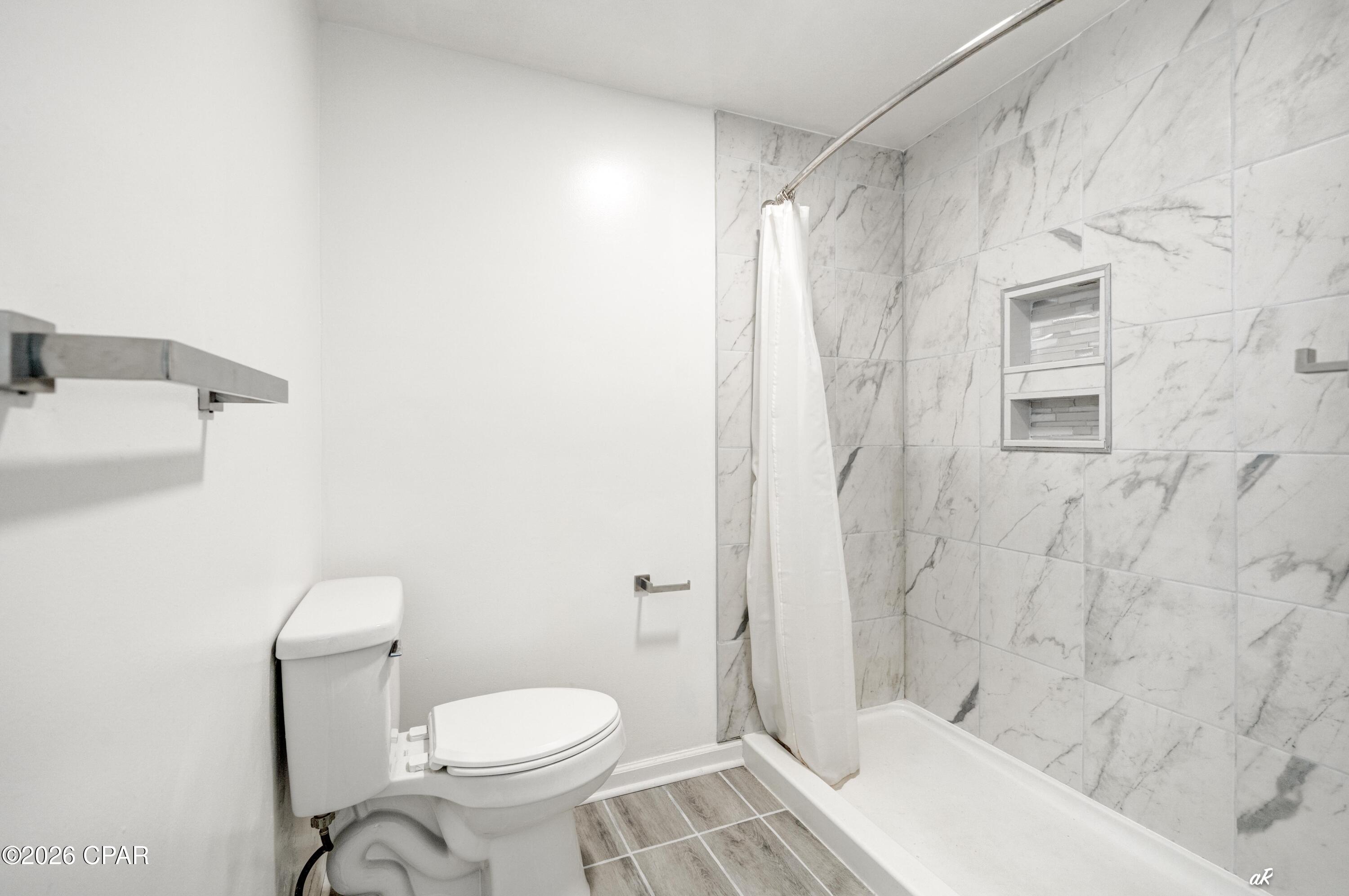 Image 21 For 3730 E 8th Court