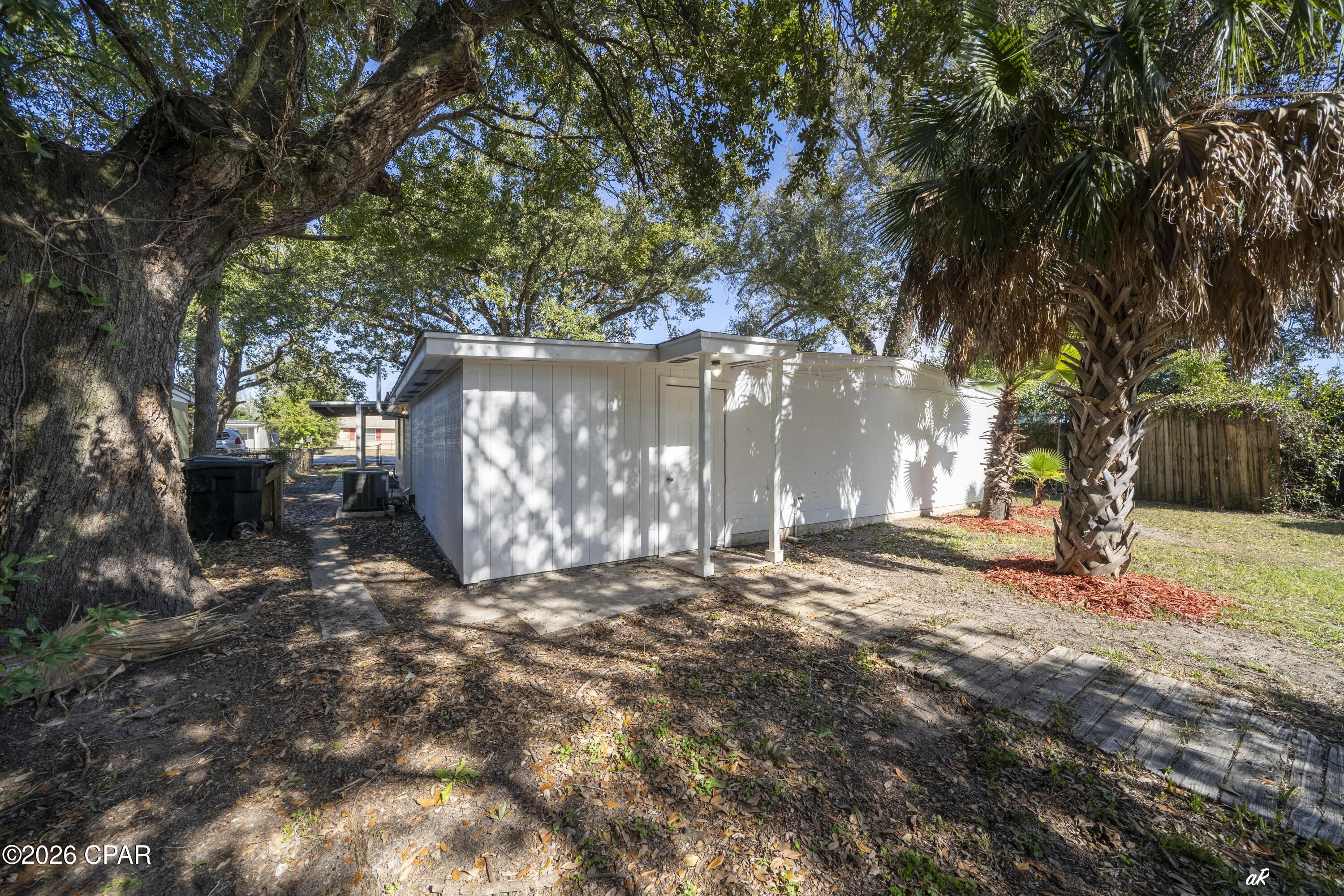 Image 24 For 3730 E 8th Court