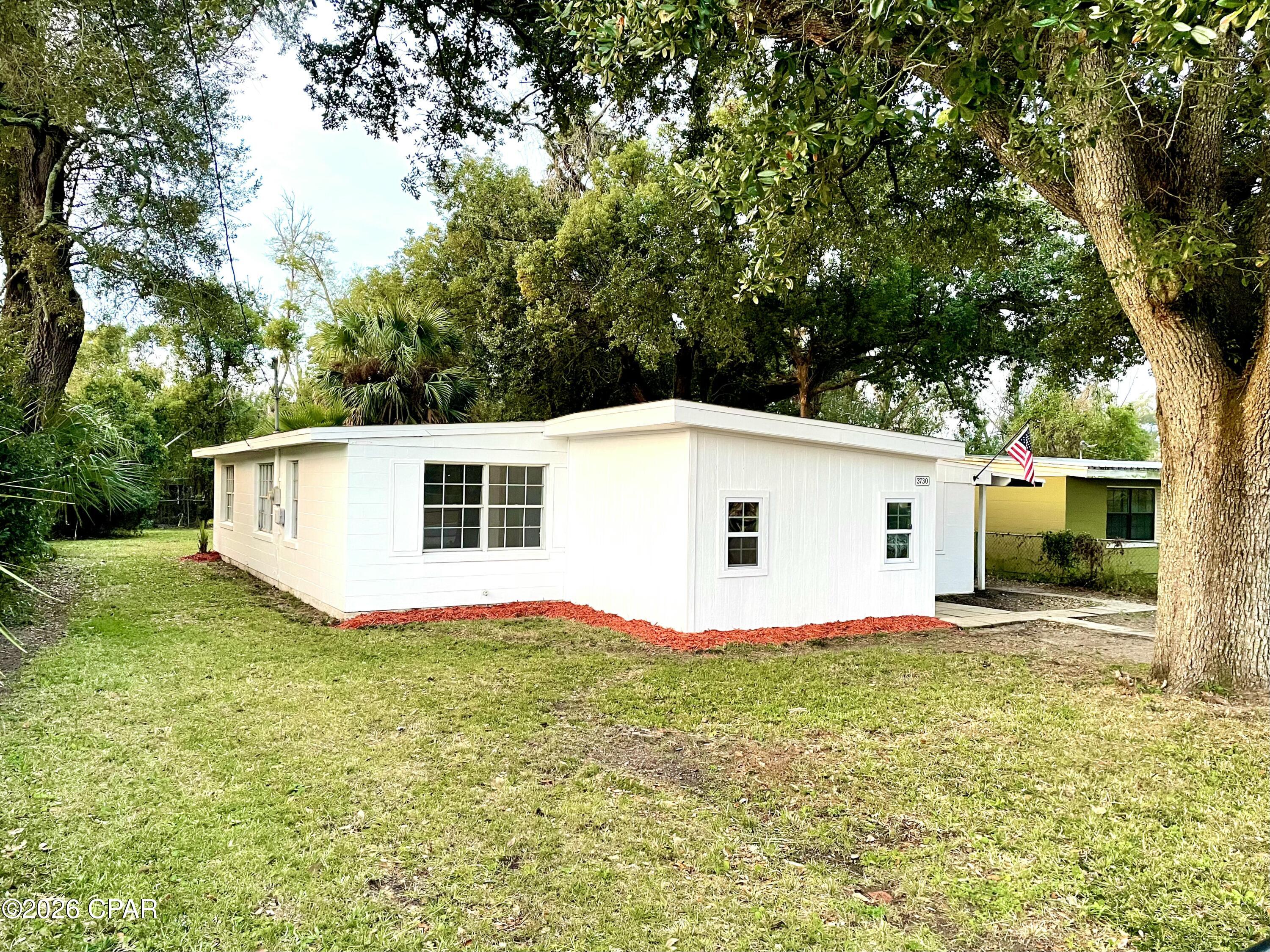 Image 32 For 3730 E 8th Court