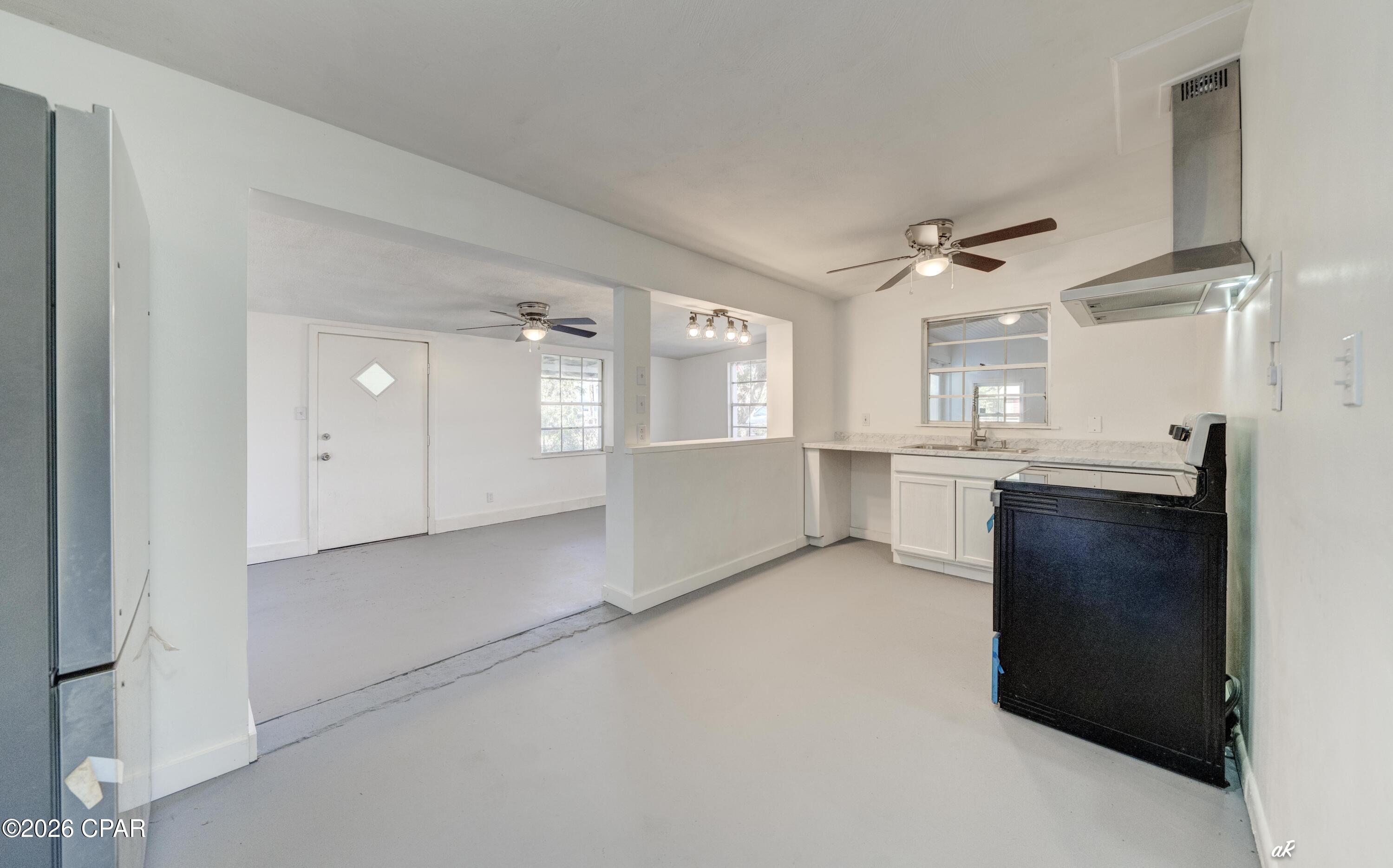 Image 7 For 3730 E 8th Court