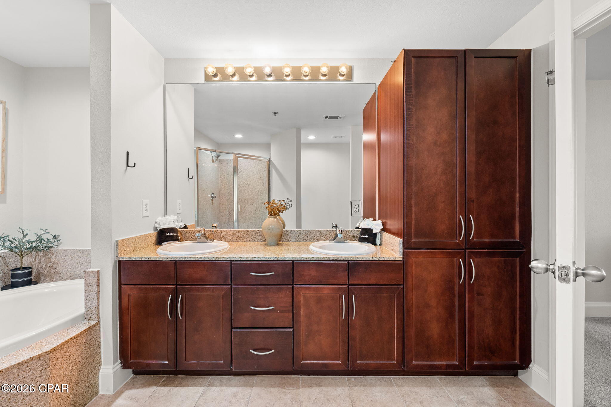 Image 23 For 9860 Thomas Drive 1706