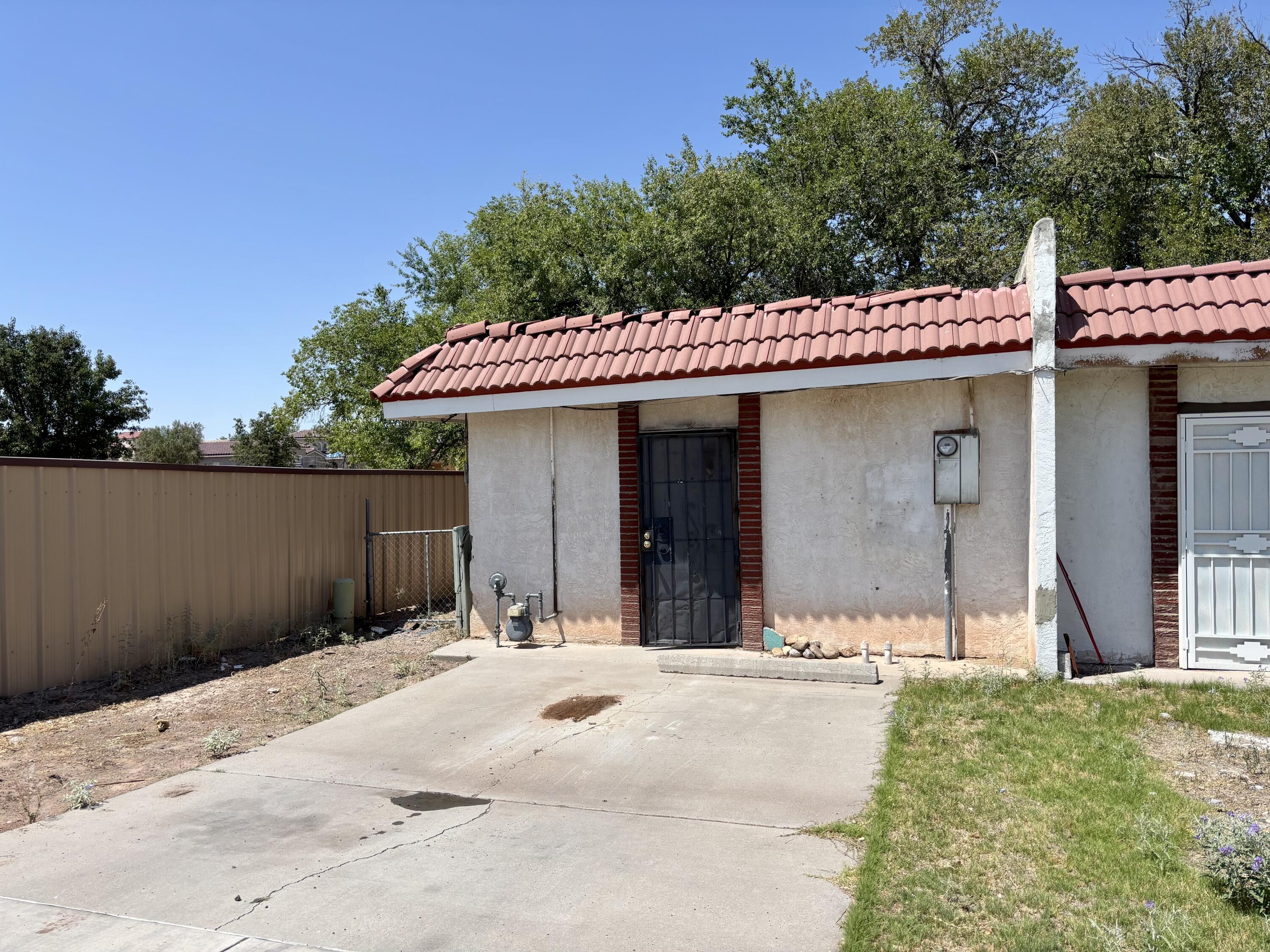 Photo 1 of Sale Pending at 497 Gerald Chavez Ln Ne, Los Lunas, NM 87031 | MLS# 1097560 | Listing updated on 2026-10-10