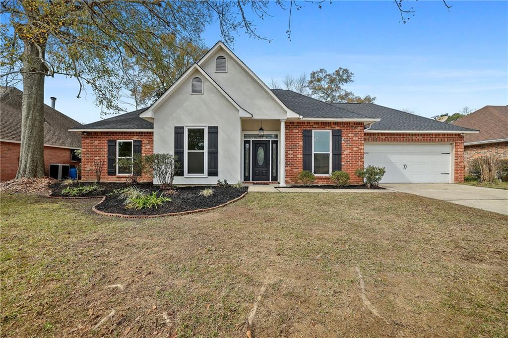 Beautifully updated 4 bedroom home with impressive convenience to all the amenities that the Lakefront has to offer! All mechanical systems, cosmetic finishes and appliances were updated in 2025 to bring this beauty to its full potential. Conveniently located in close proximity to your choice of shopping and restaurants but nestled in the safety of a quiet and friendly neighborhood. Located in highly sought after Mandeville school districts from elementary through high school and within walking distance to Mandeville Elementary. Just blocks off of the Eve parade route and Flood Zone X.